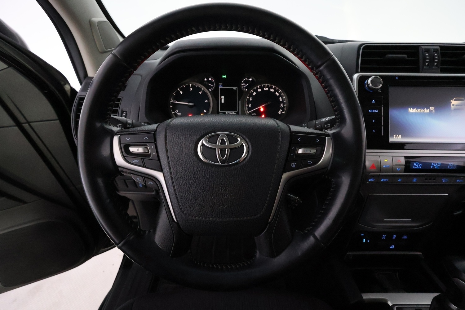 Toyota Land Cruiser vaihtoauto