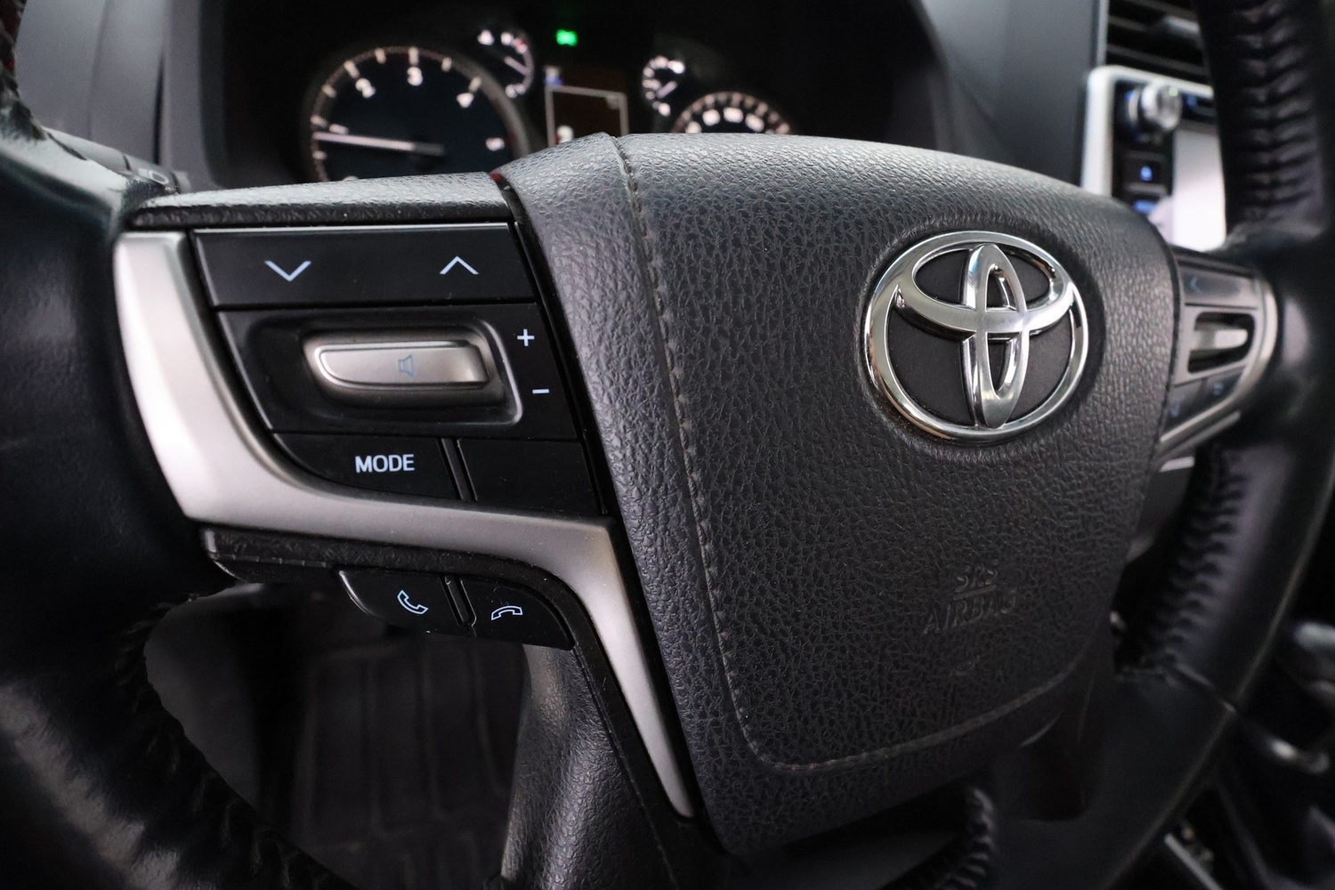 Toyota Land Cruiser vaihtoauto