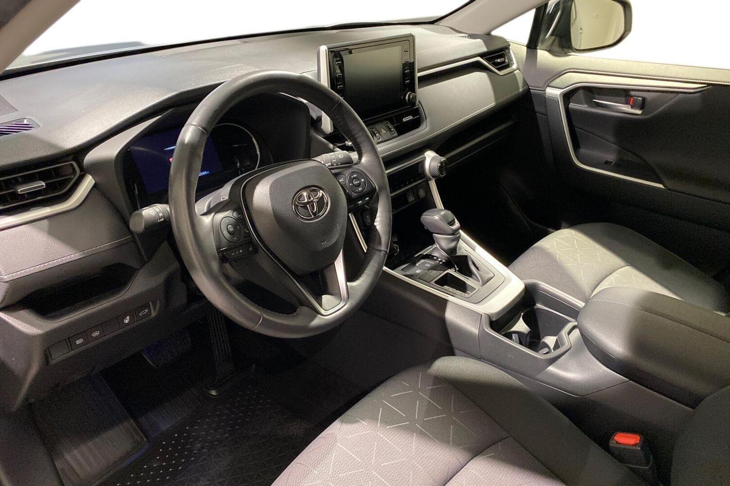 Toyota RAV4 vaihtoauto