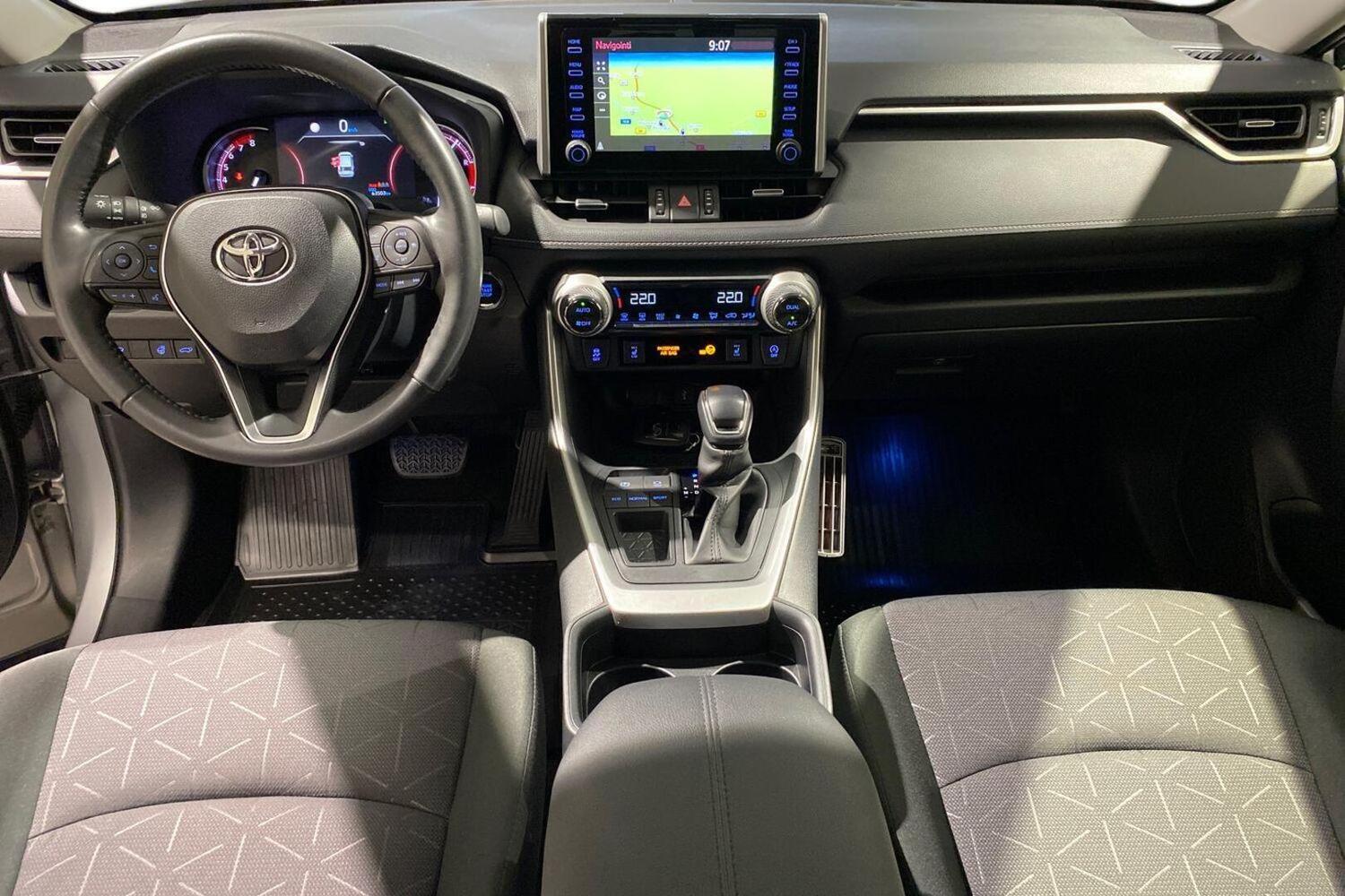 Toyota RAV4 vaihtoauto