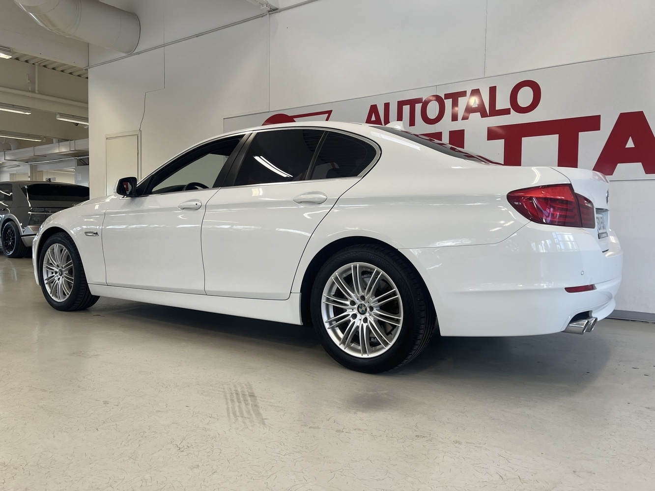 BMW 520 vaihtoauto