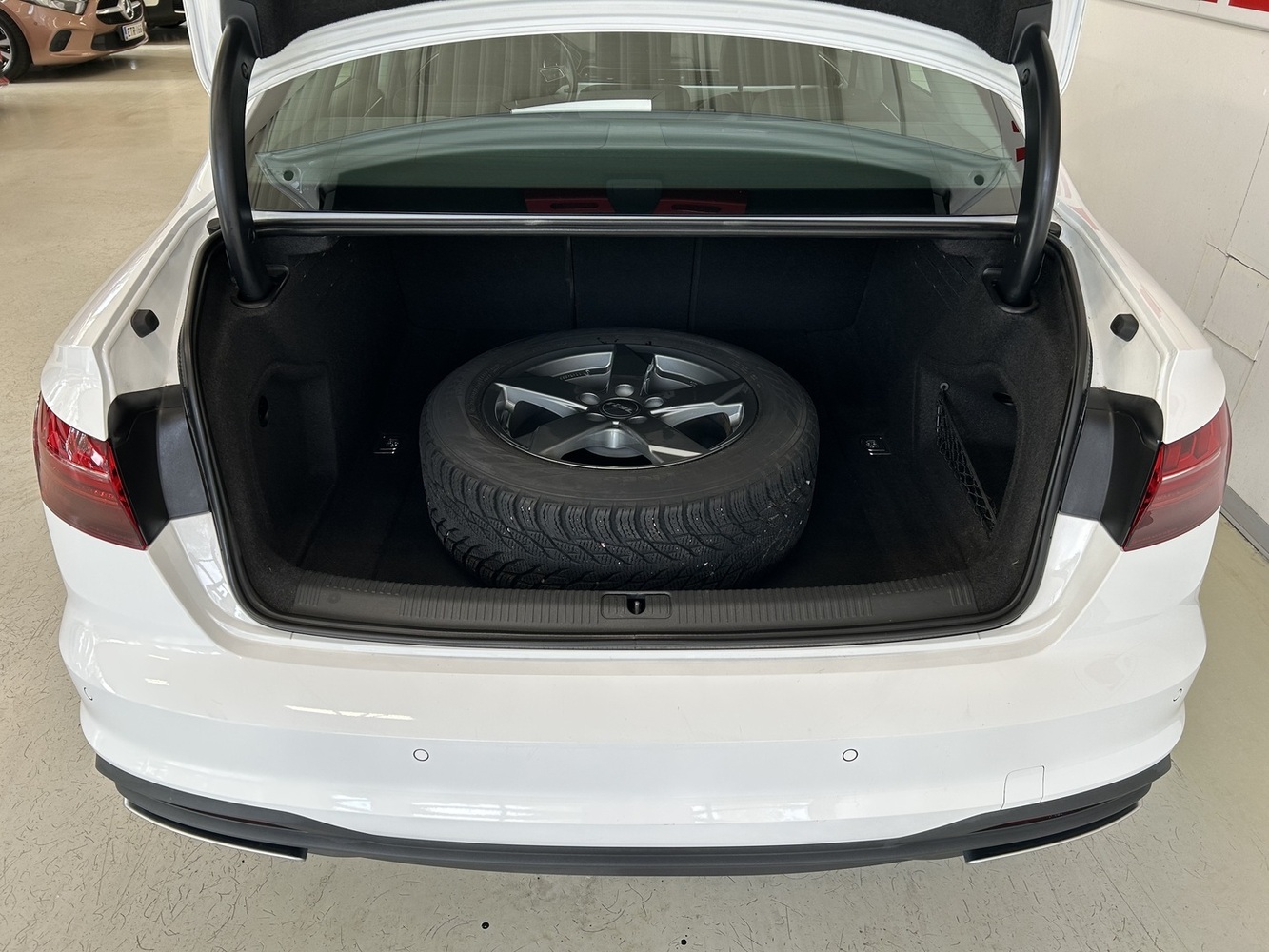 Audi A4 vaihtoauto