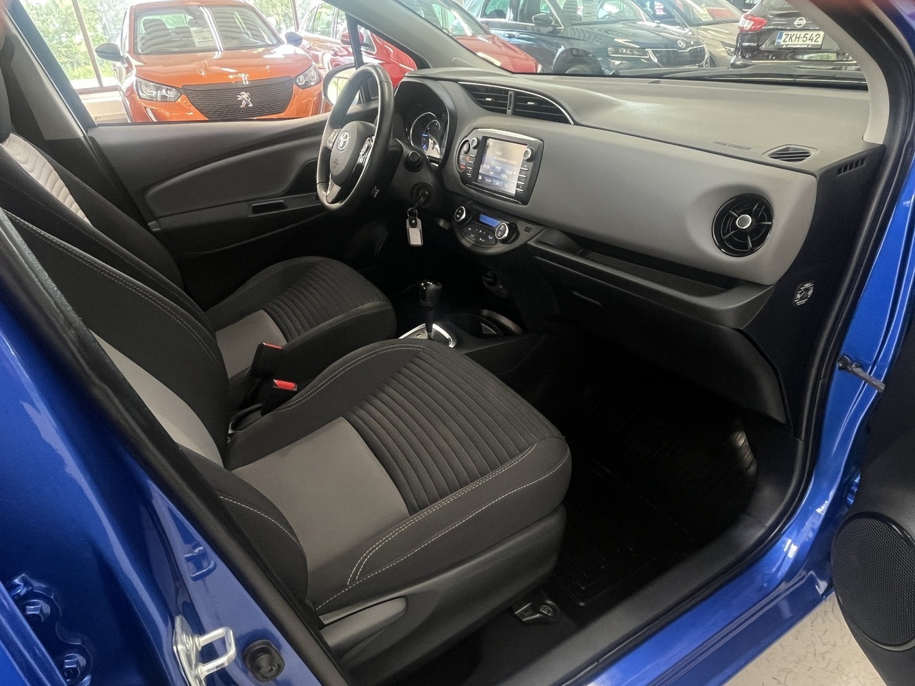 Toyota Yaris vaihtoauto
