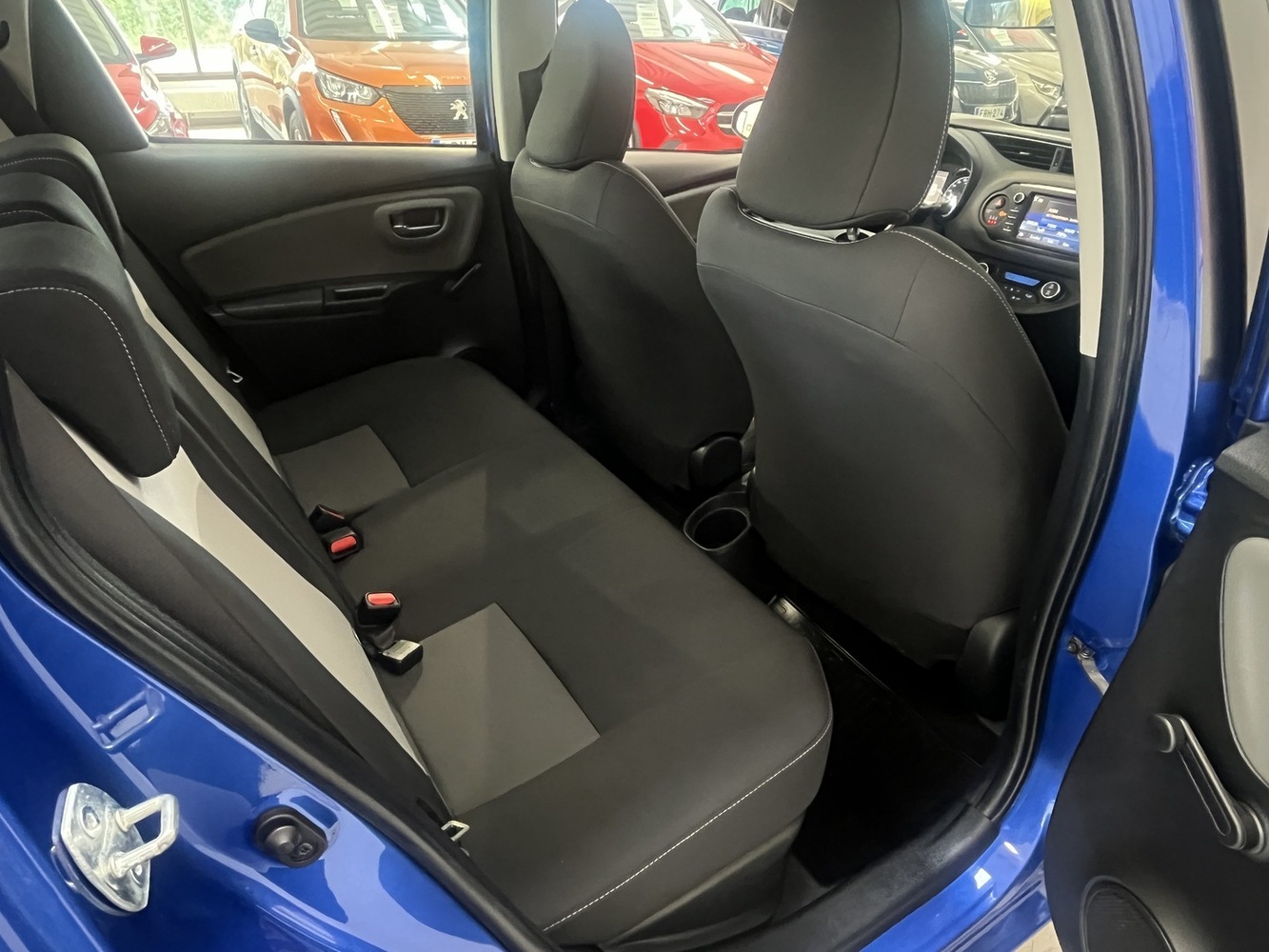 Toyota Yaris vaihtoauto