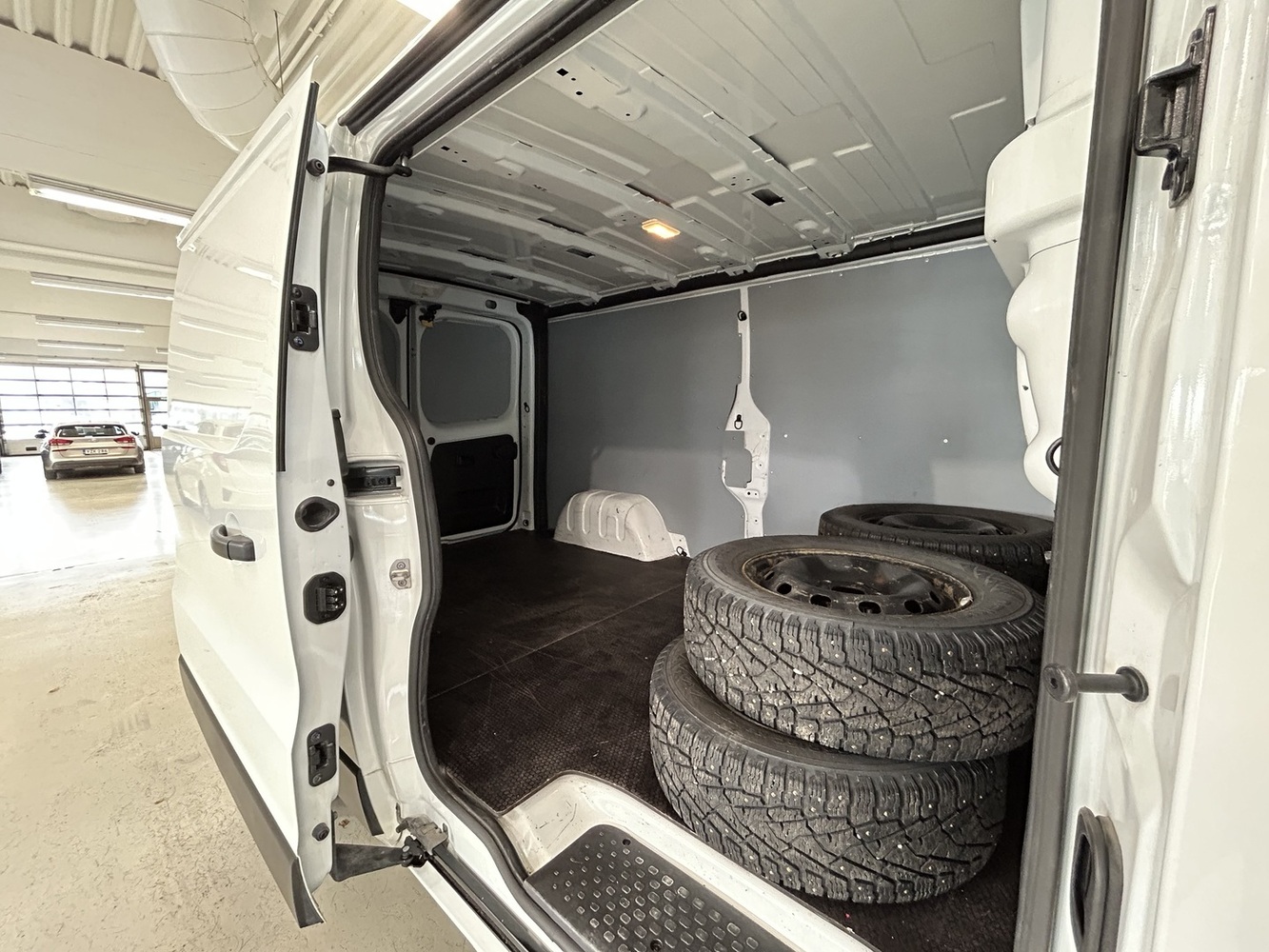 Renault Trafic vaihtoauto