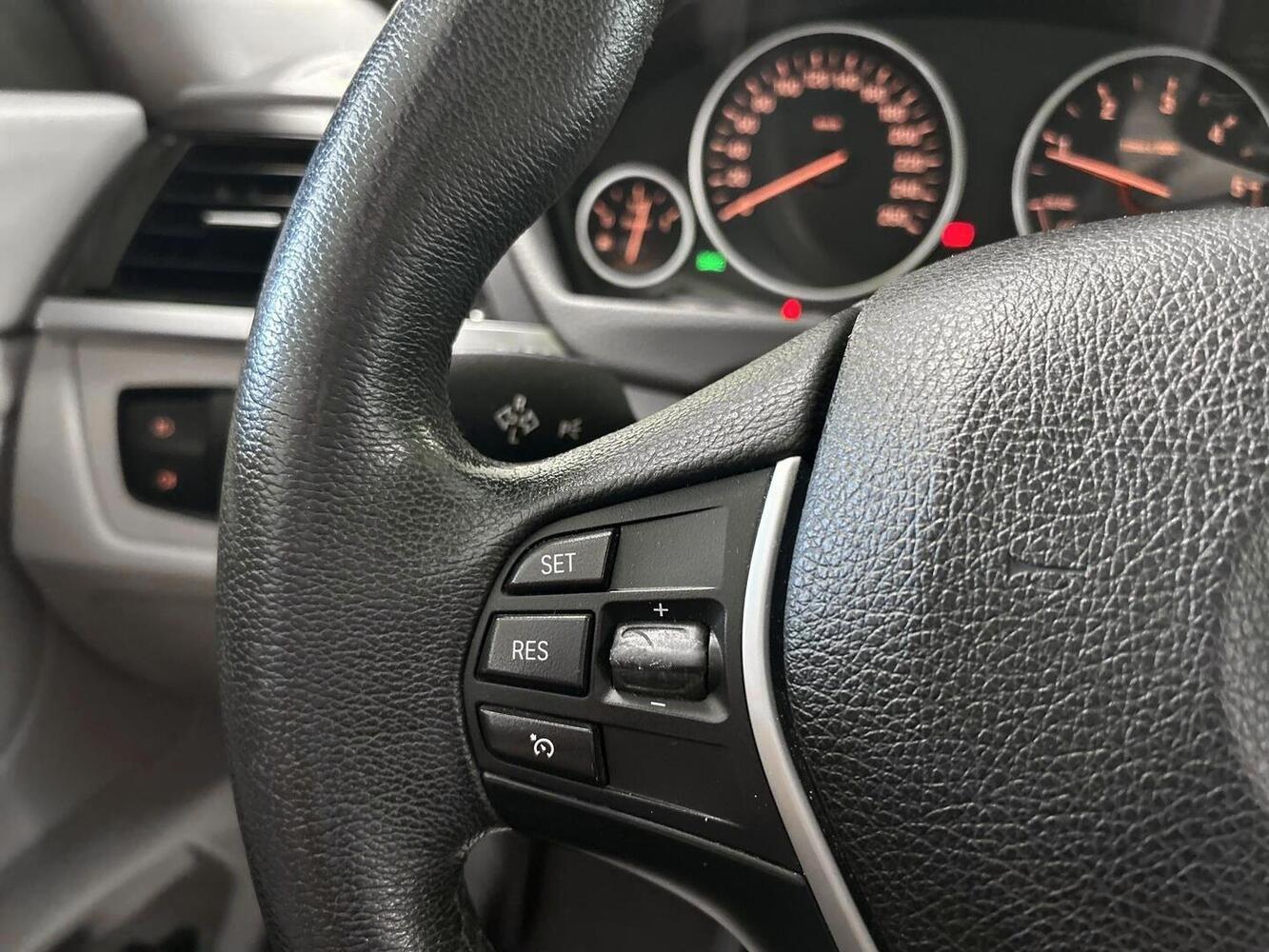 BMW 320 vaihtoauto