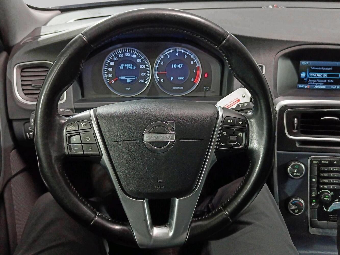 Volvo V60 vaihtoauto