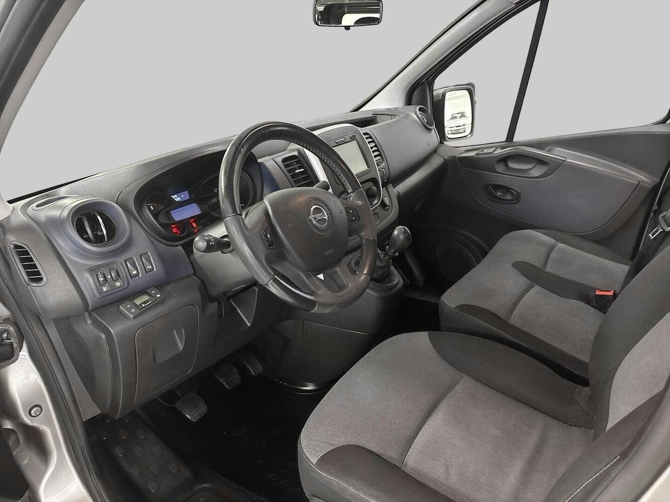 Opel Vivaro vaihtoauto