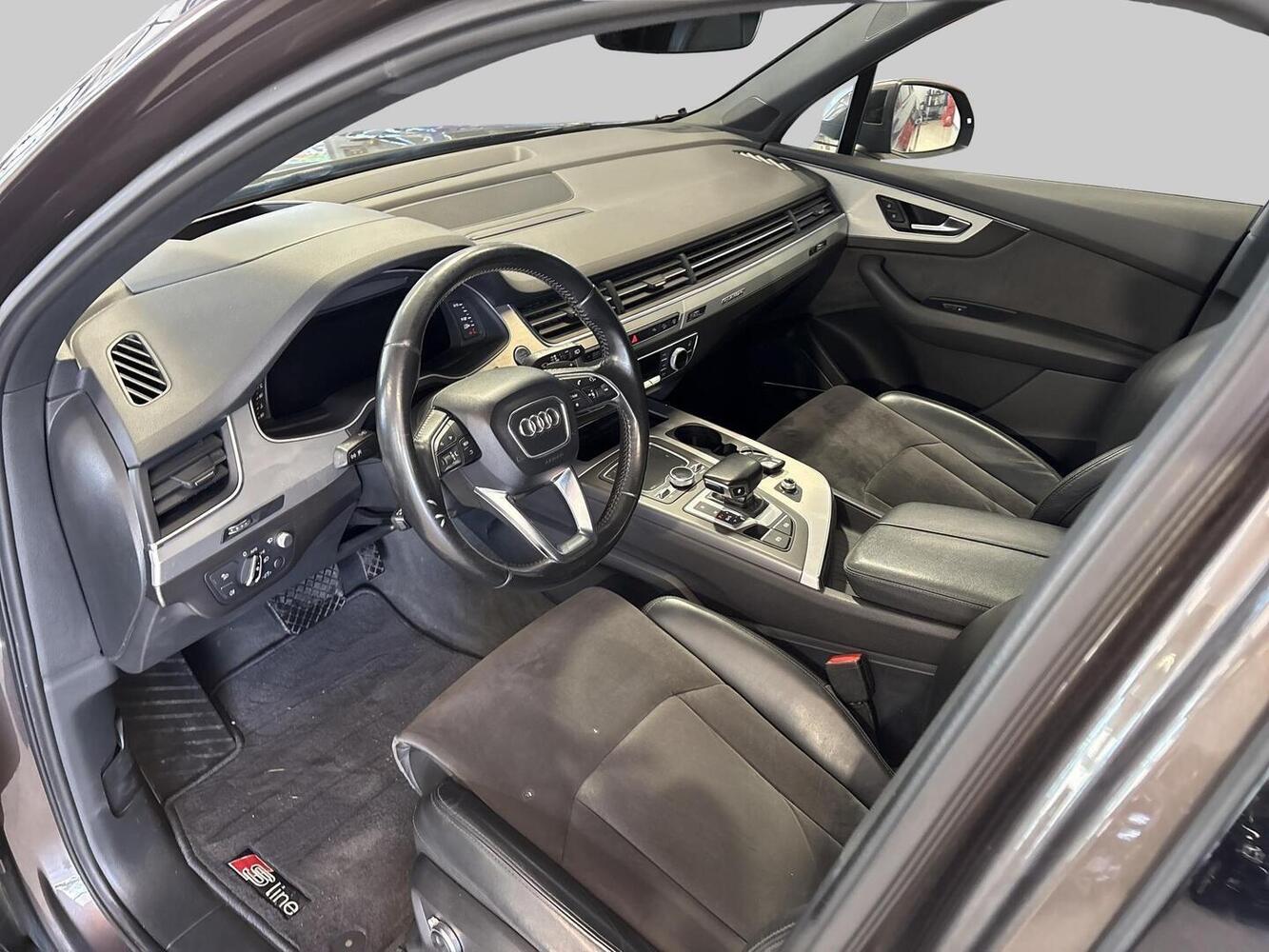 Audi Q7 vaihtoauto