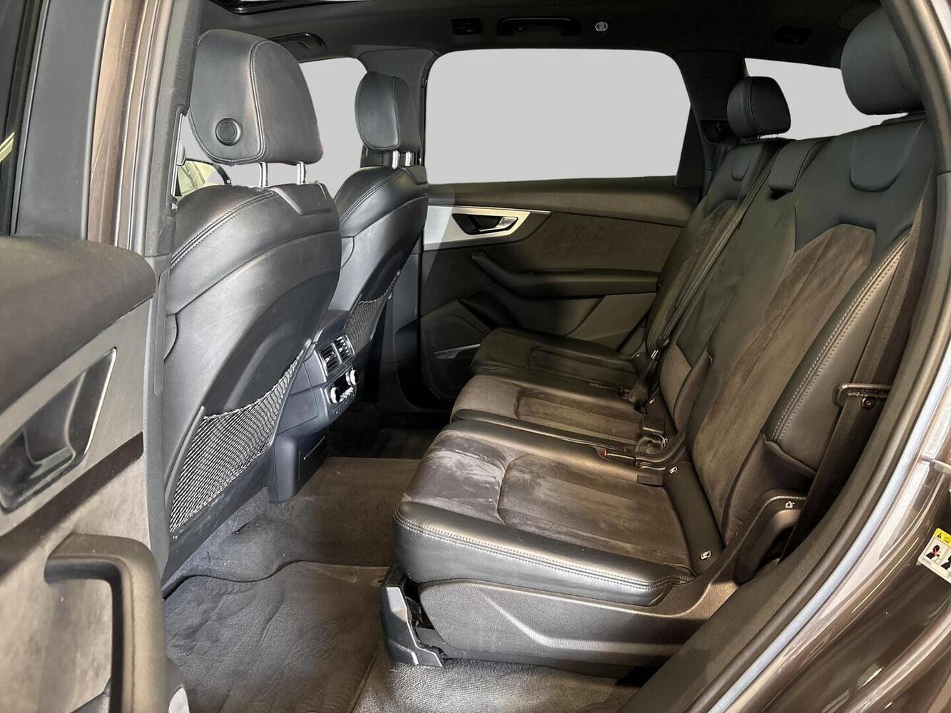 Audi Q7 vaihtoauto