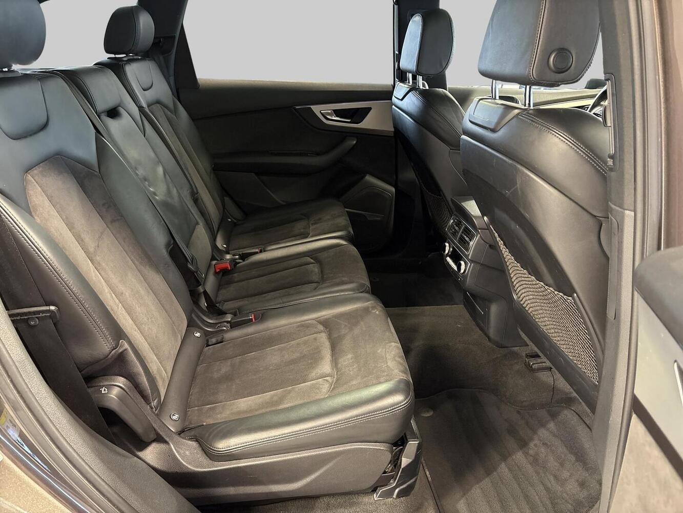 Audi Q7 vaihtoauto