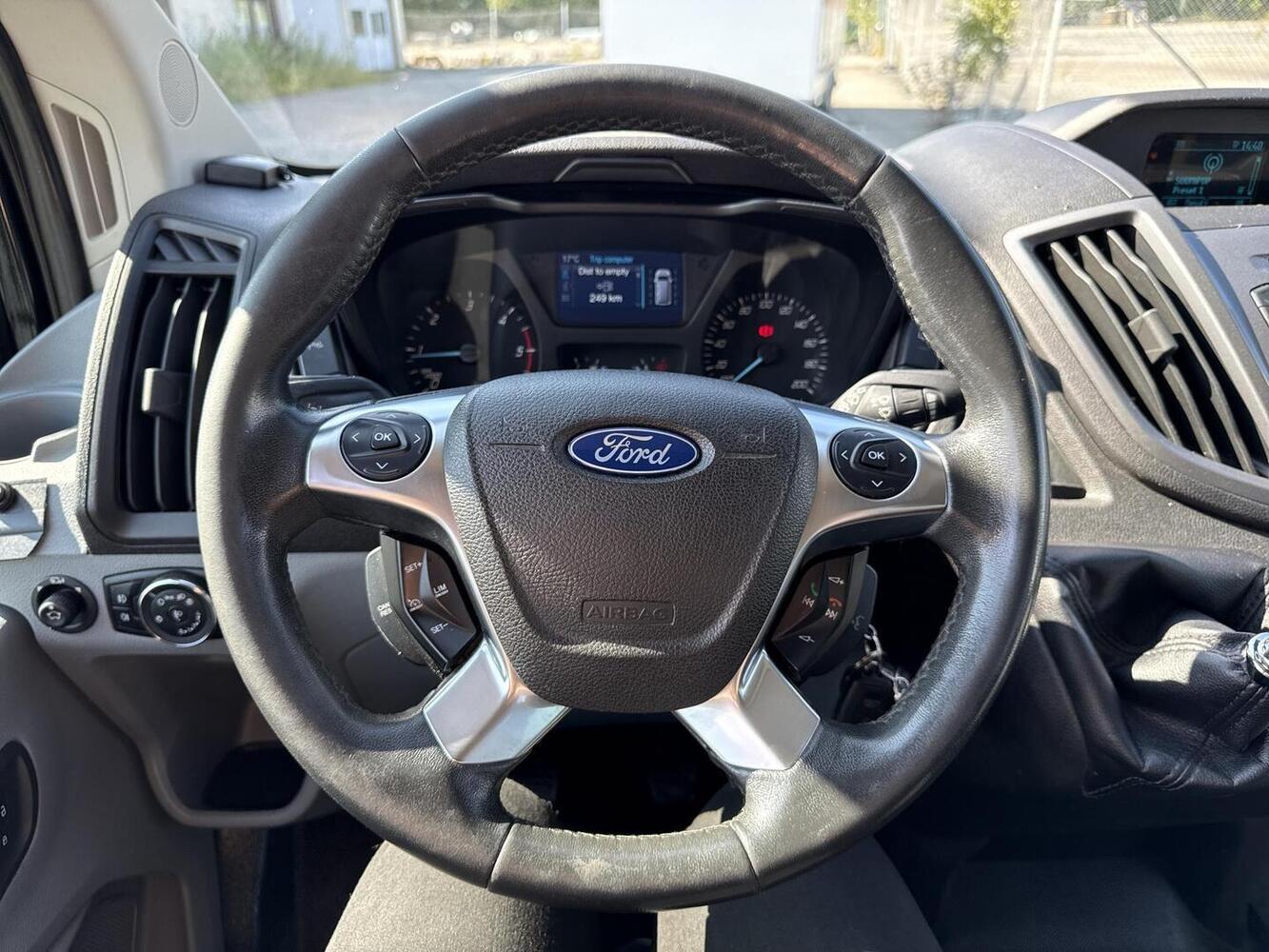 Ford Transit vaihtoauto