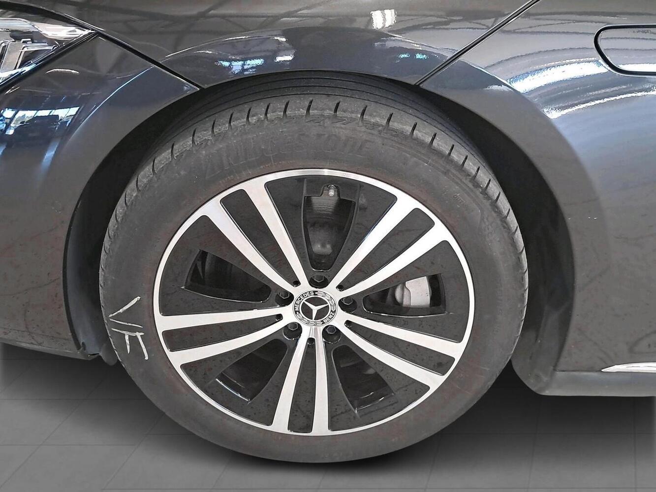 Mercedes-Benz EQE vaihtoauto