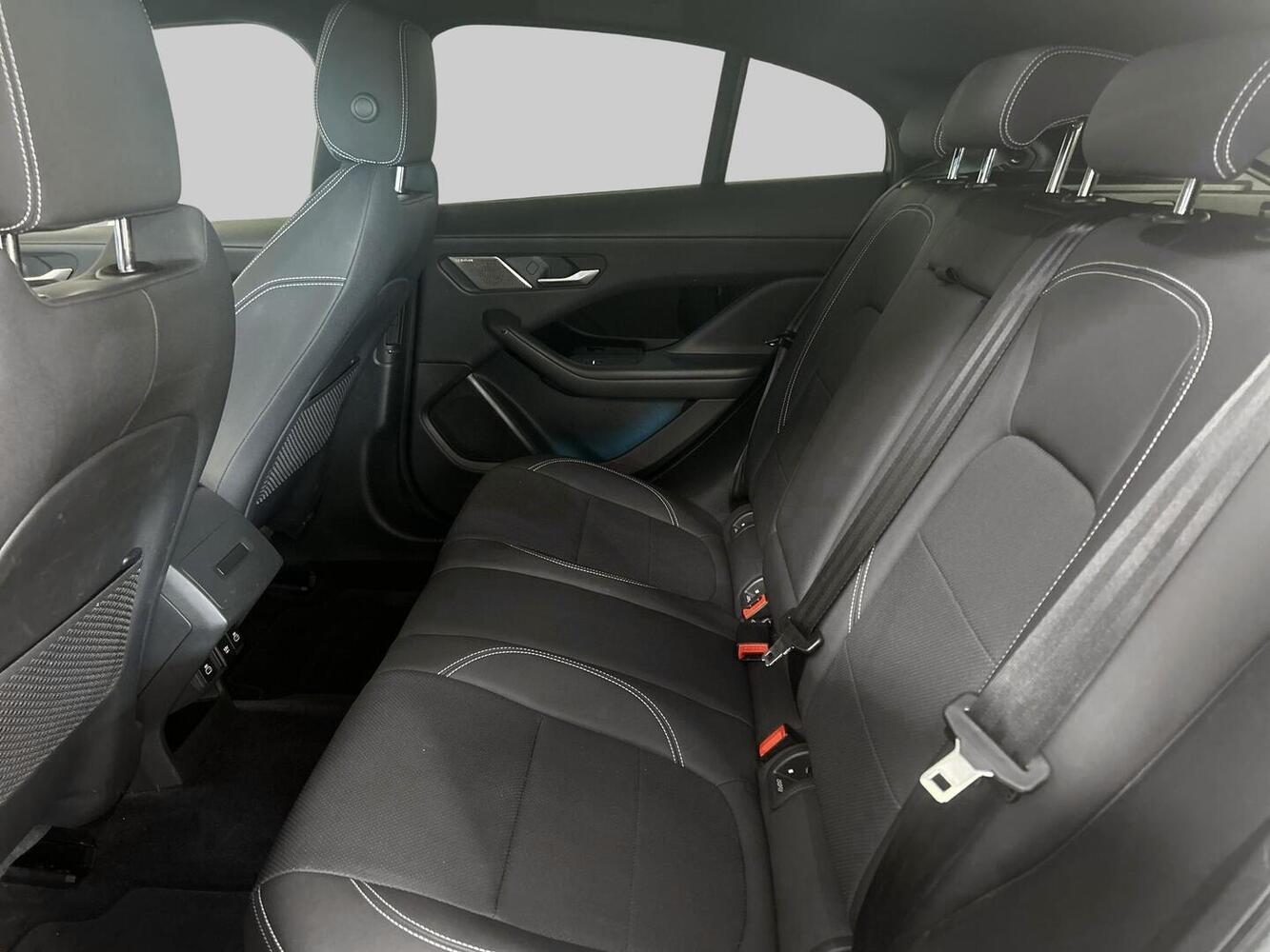 Jaguar I-PACE vaihtoauto