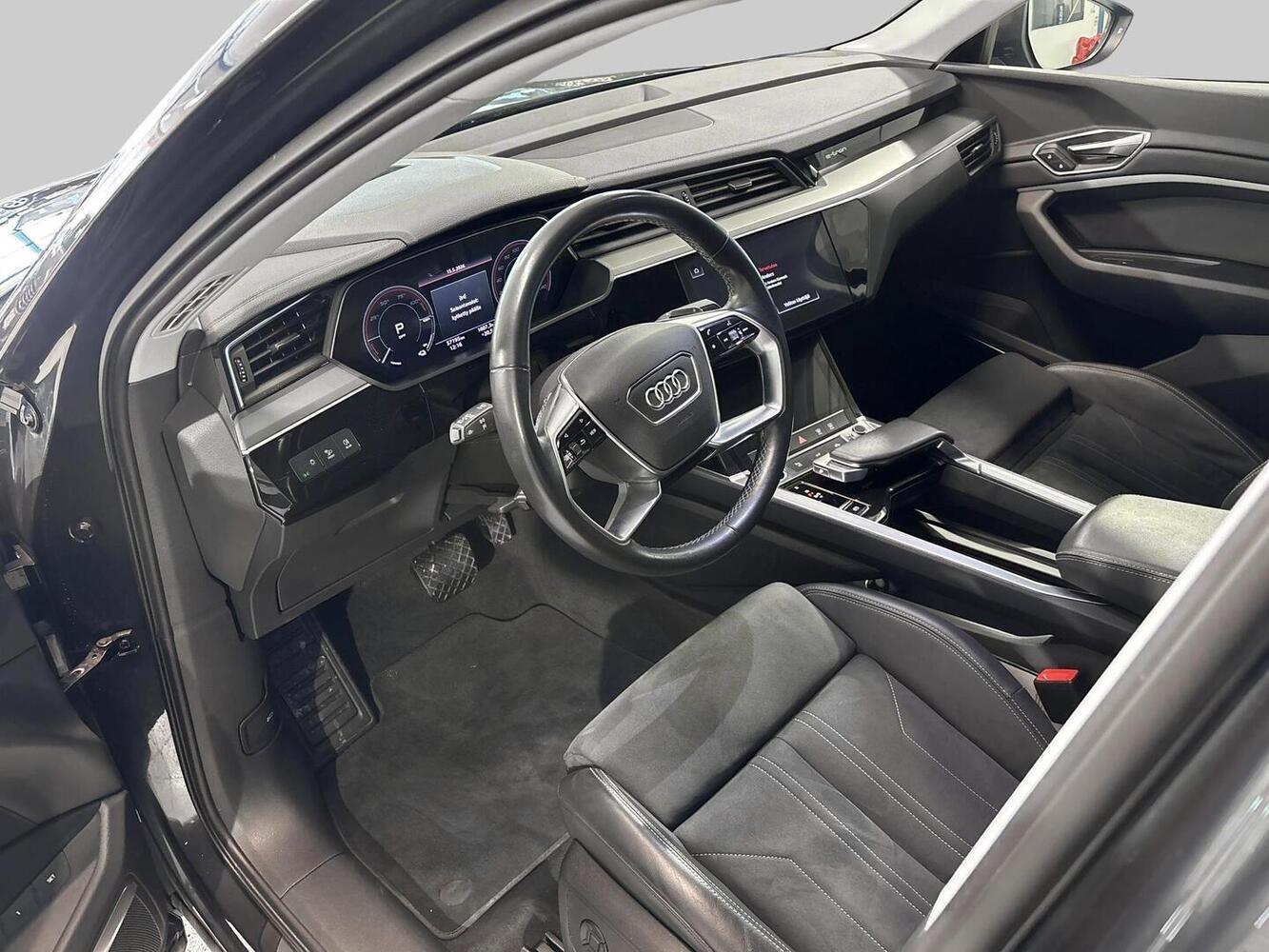 Audi Q8 e-tron vaihtoauto
