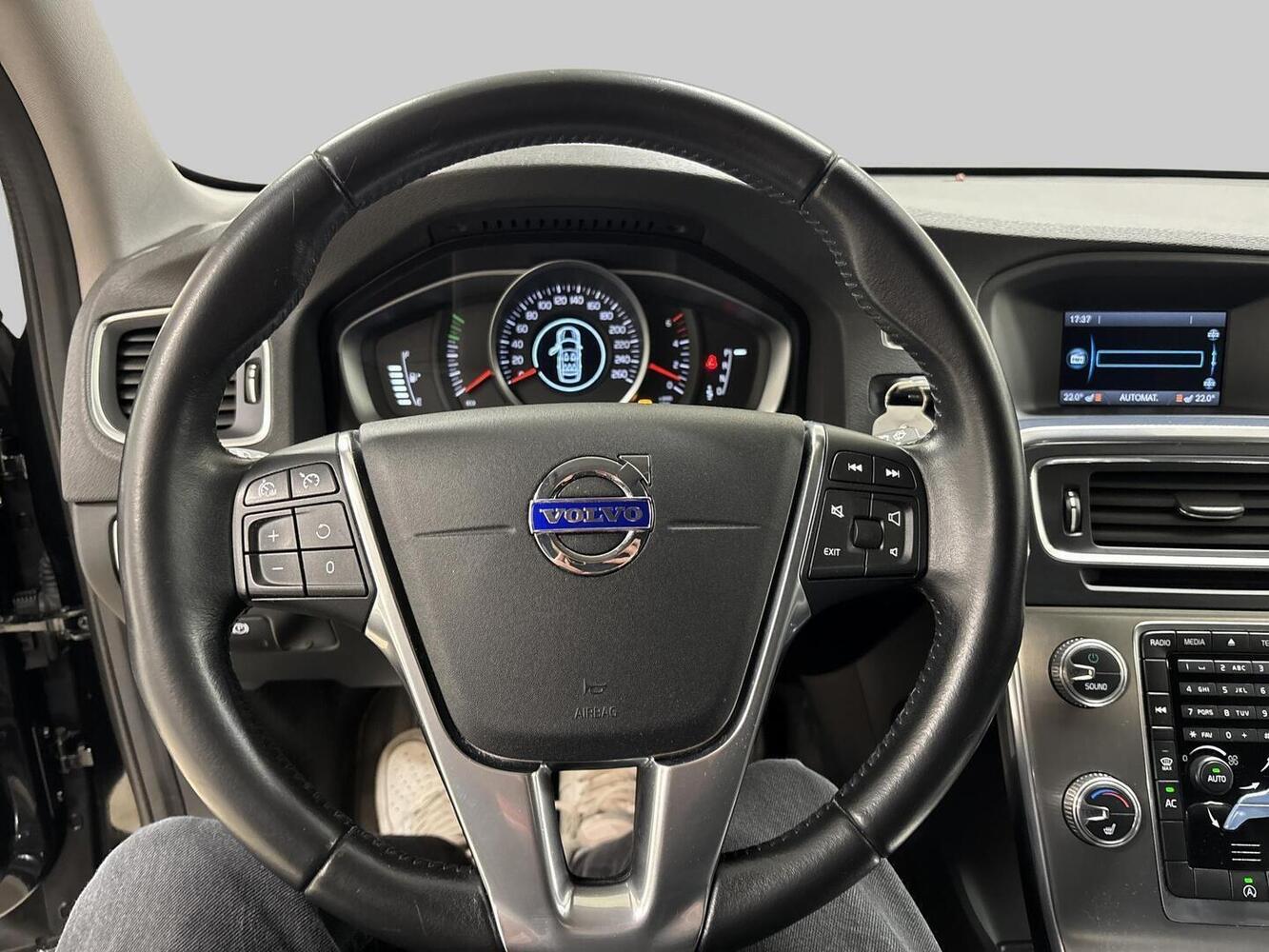 Volvo V60 Cross Country vaihtoauto
