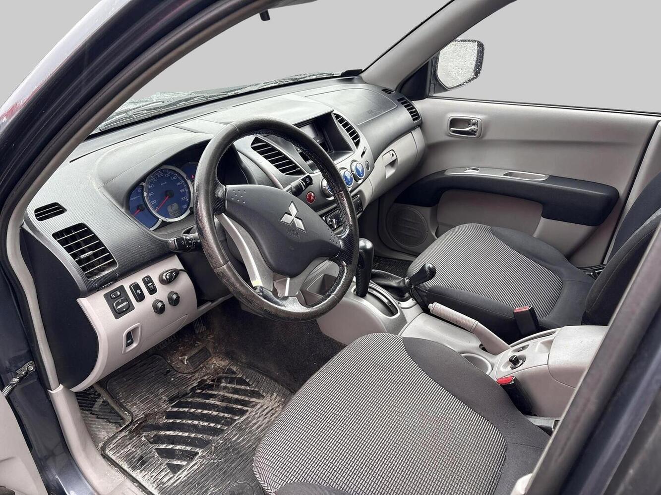 Mitsubishi L200 vaihtoauto