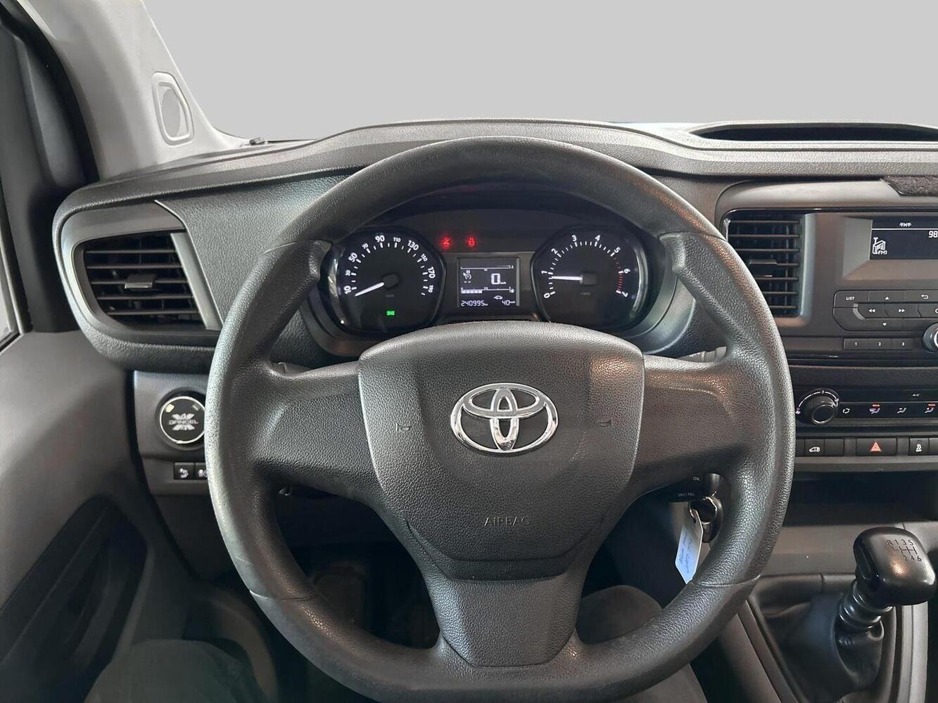 Toyota Proace vaihtoauto