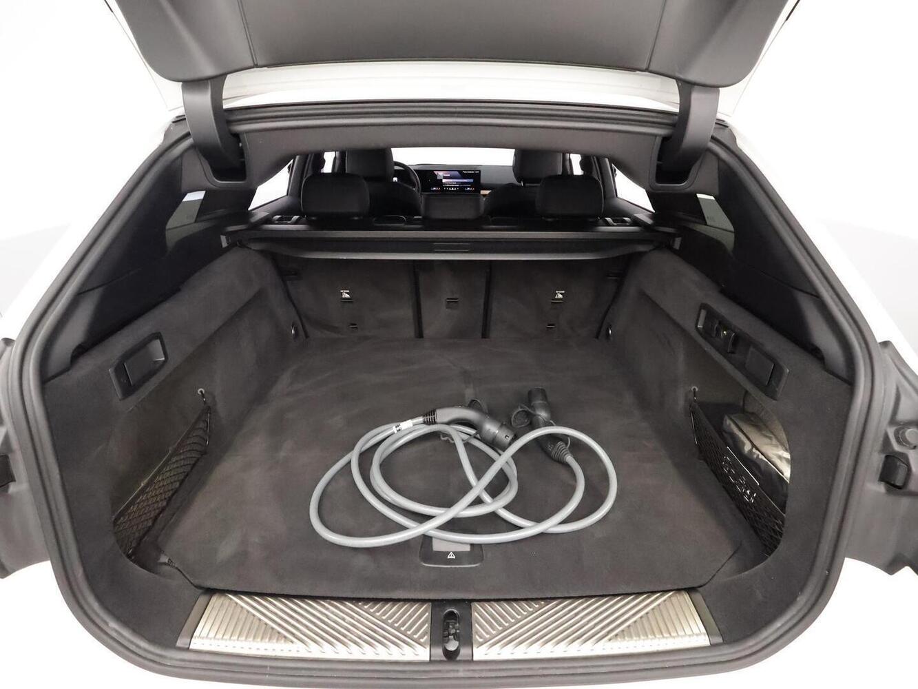 BMW i5 vaihtoauto