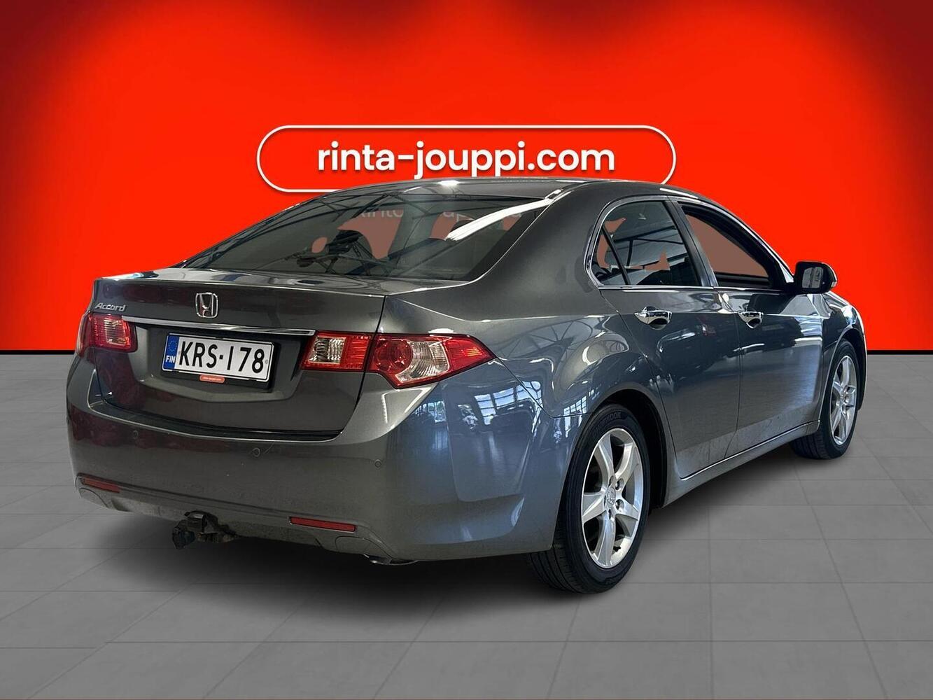 Honda Accord vaihtoauto