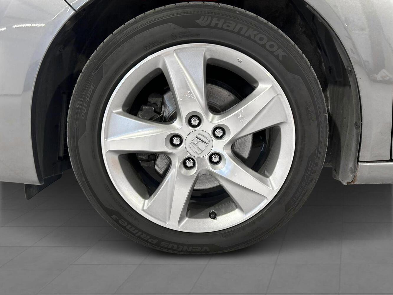 Honda Accord vaihtoauto