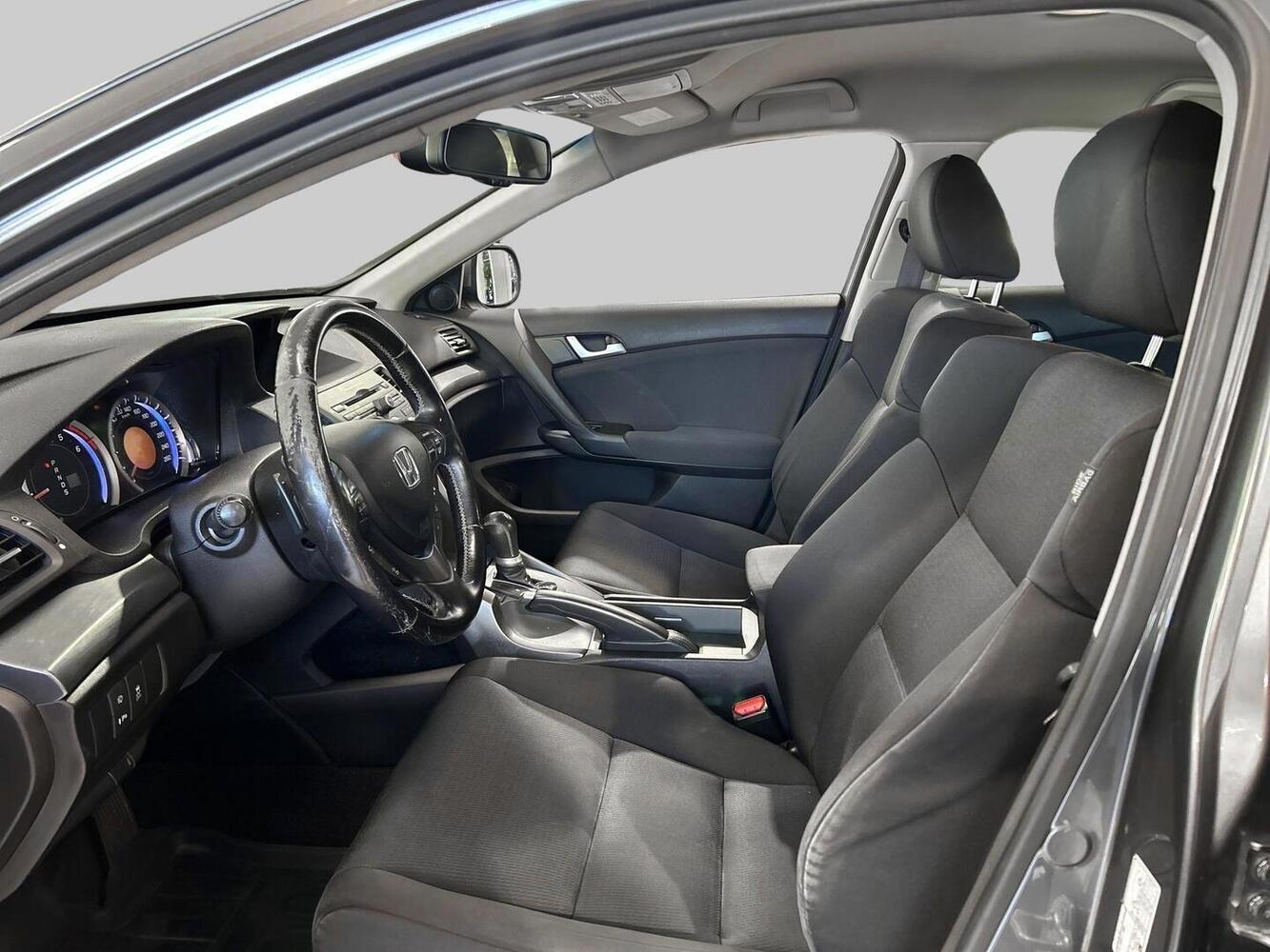 Honda Accord vaihtoauto