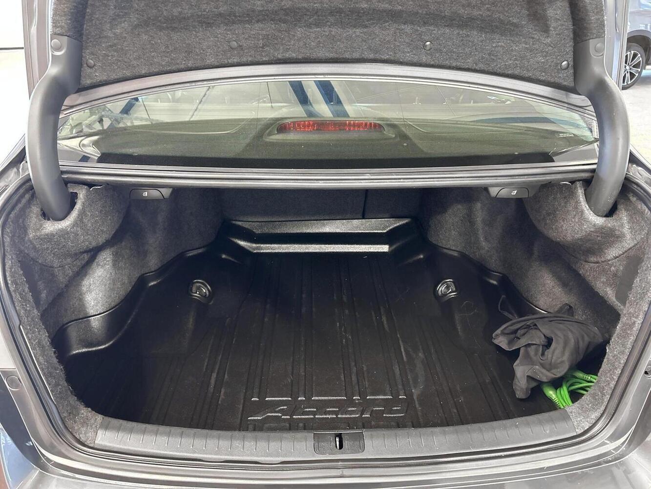 Honda Accord vaihtoauto