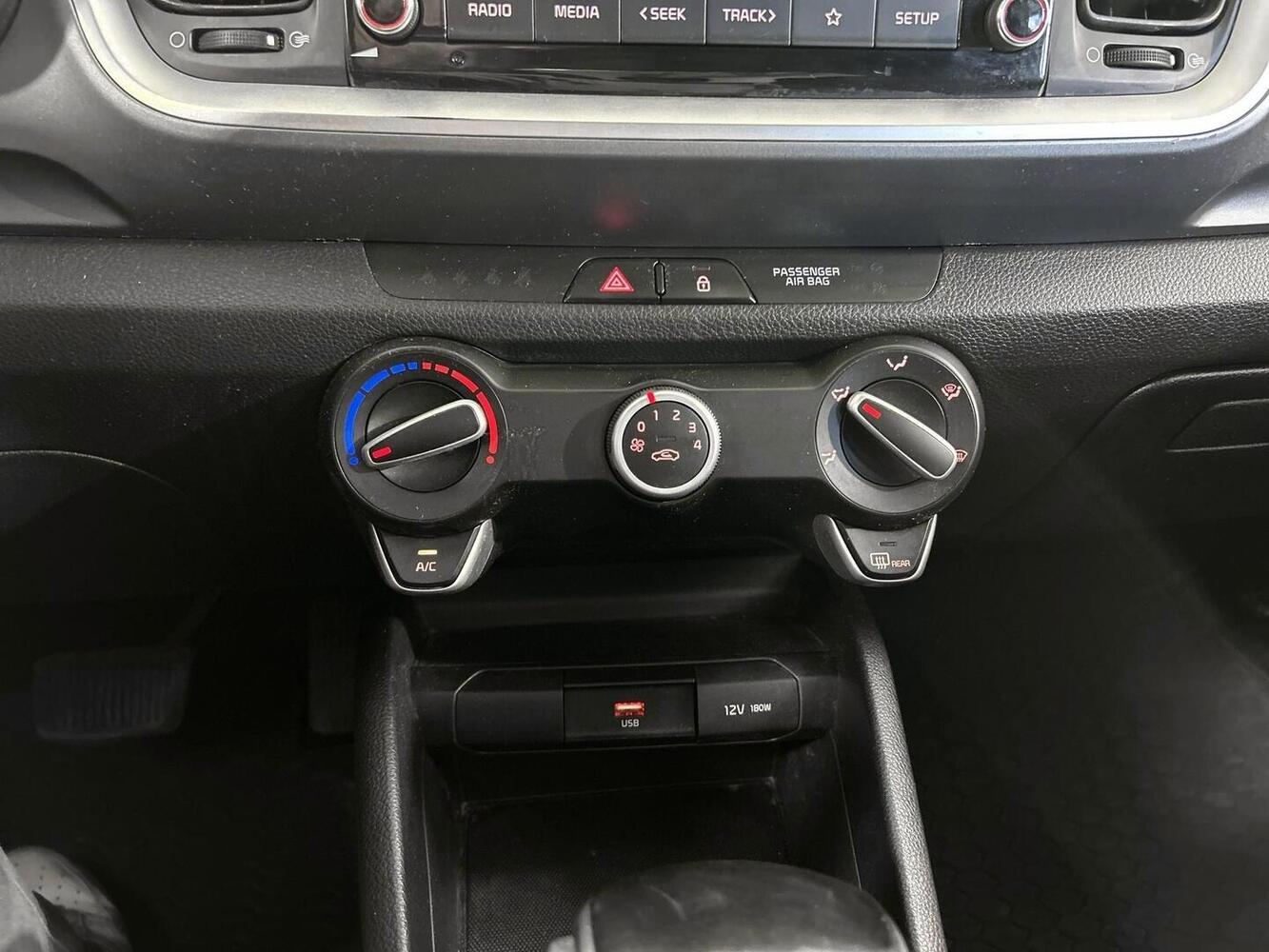 Kia Stonic vaihtoauto