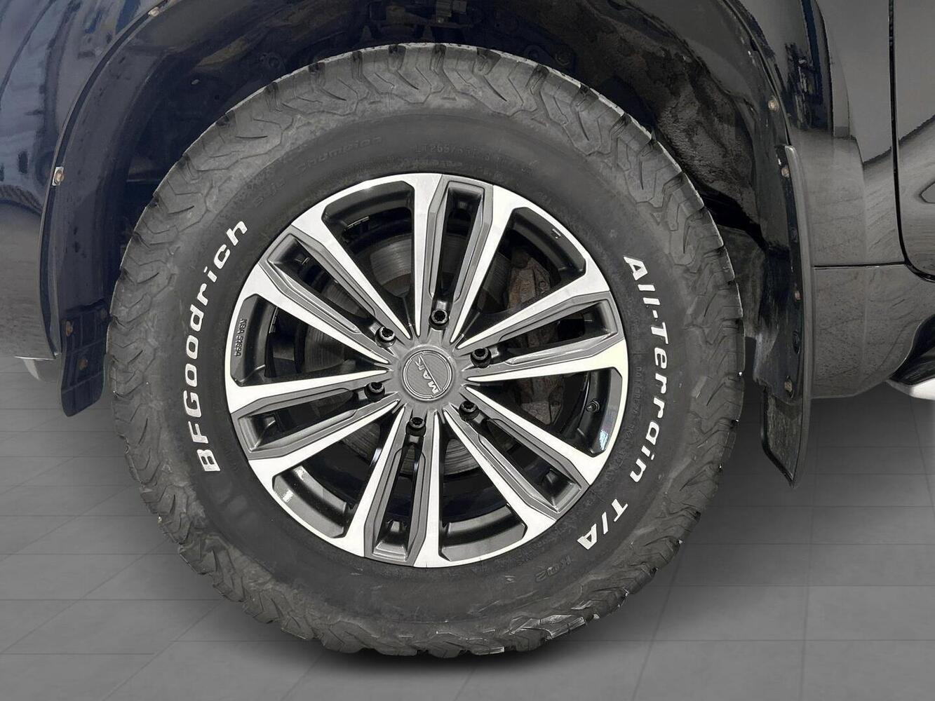Toyota Land Cruiser vaihtoauto