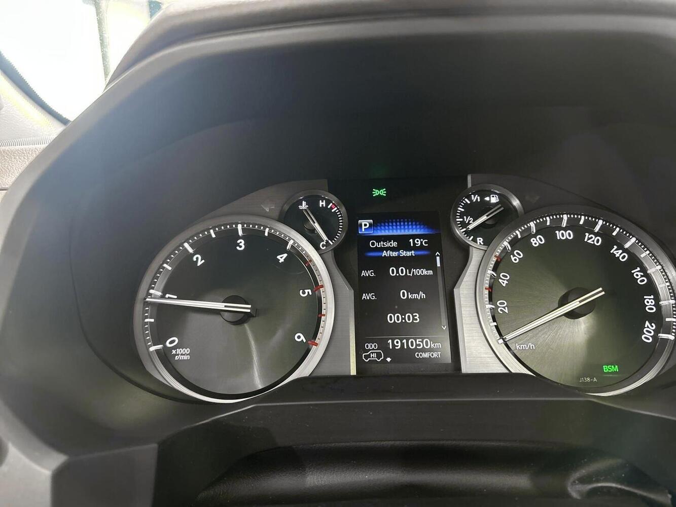 Toyota Land Cruiser vaihtoauto