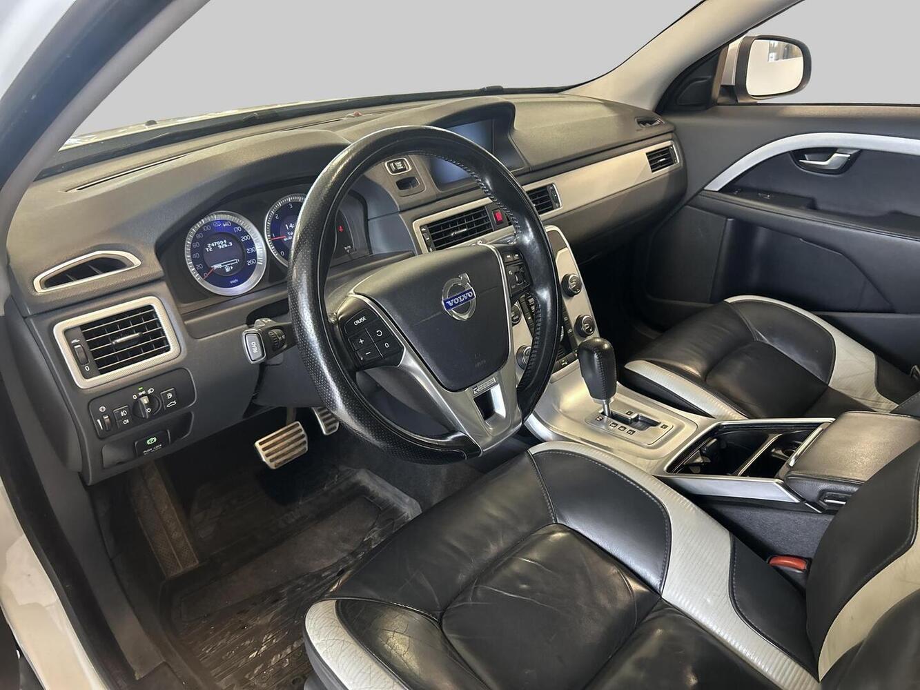 Volvo V70 vaihtoauto