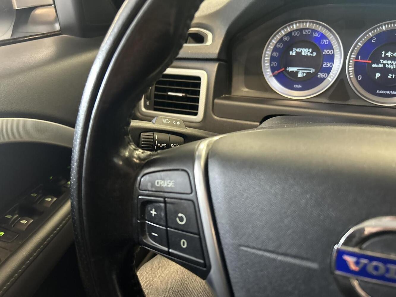 Volvo V70 vaihtoauto
