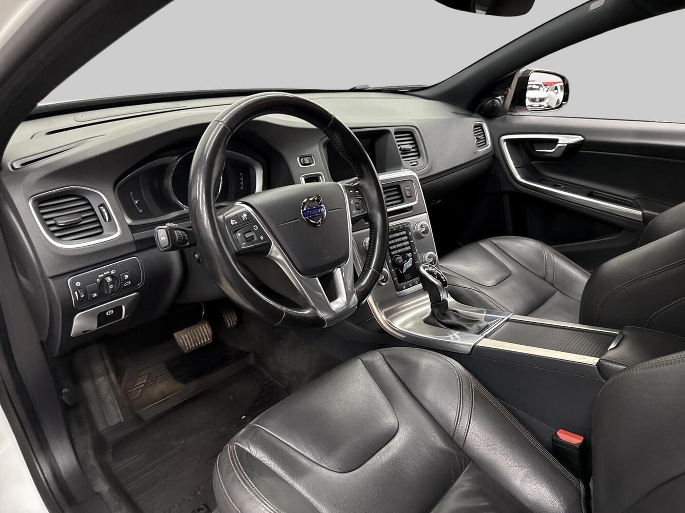 Volvo S60 Cross Country vaihtoauto