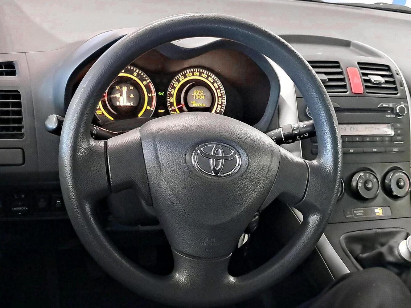 Toyota Auris vaihtoauto