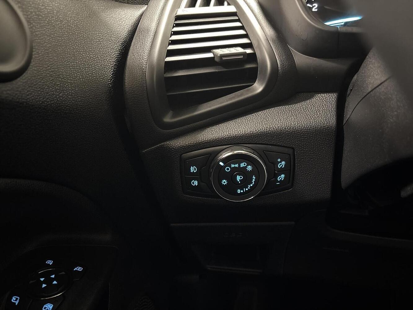 Ford Ecosport vaihtoauto