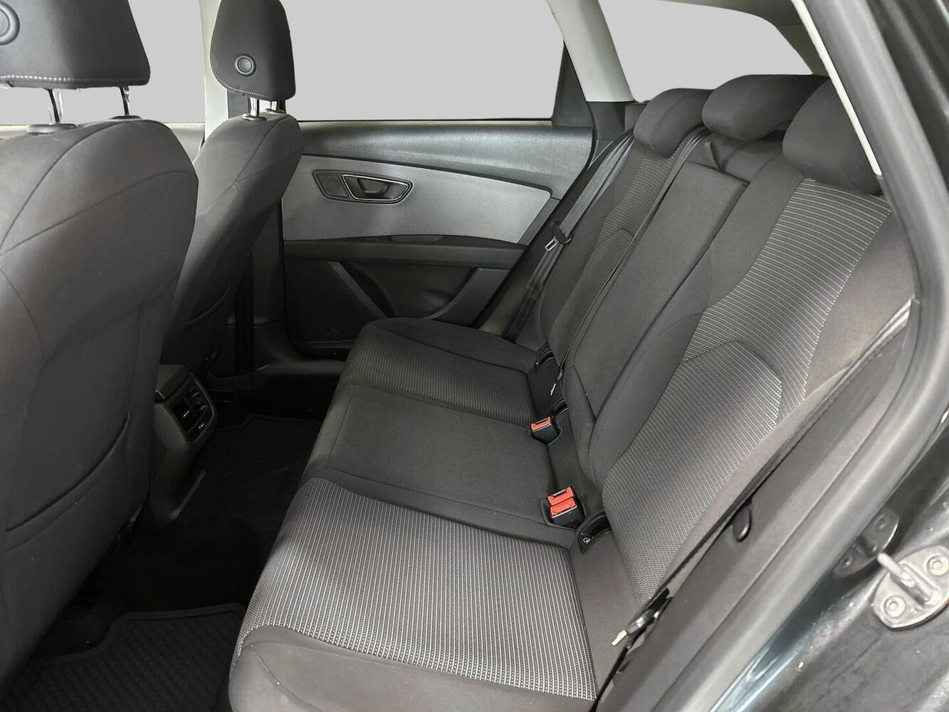 SEAT Leon ST vaihtoauto