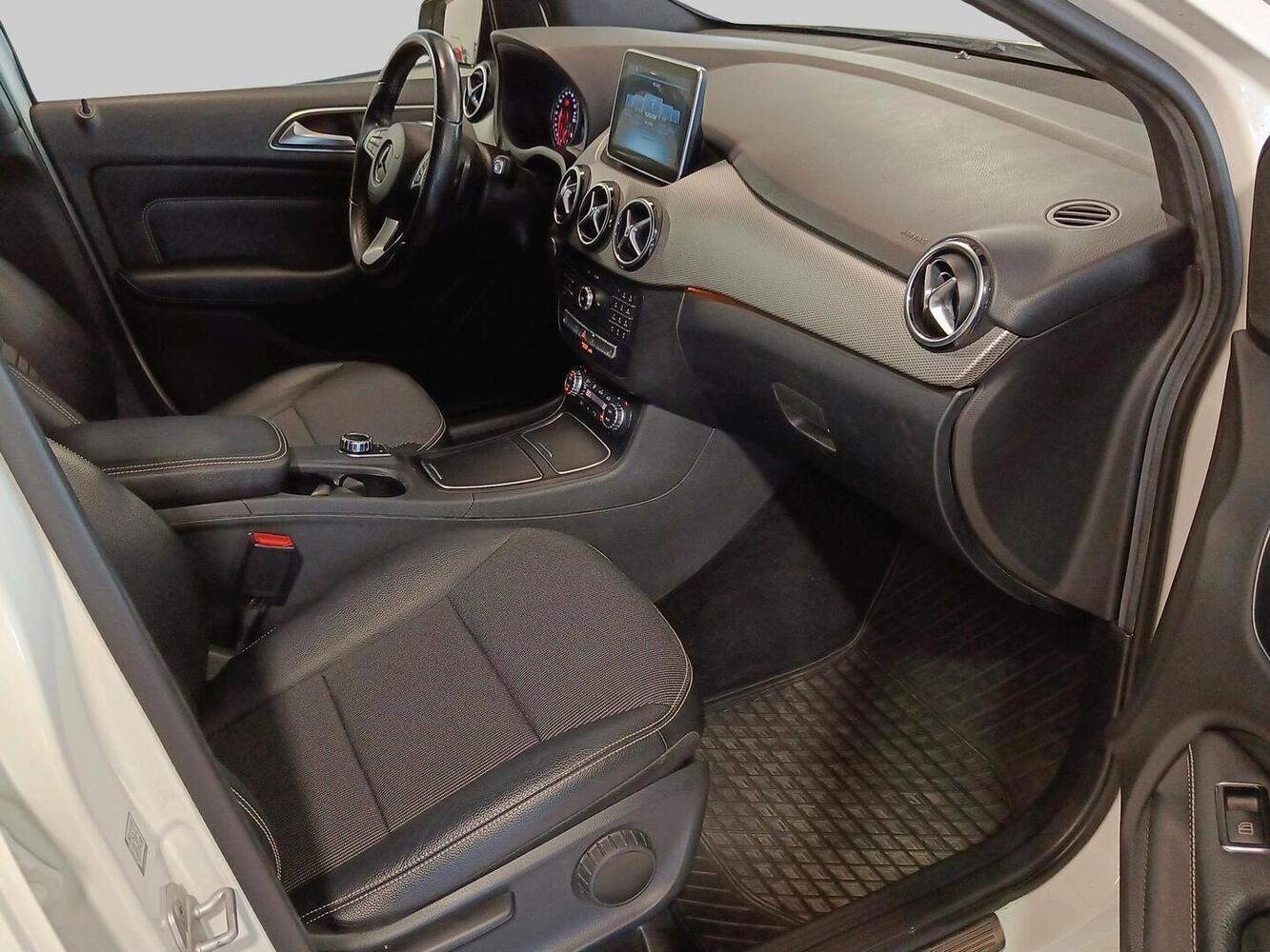 Mercedes-Benz B vaihtoauto