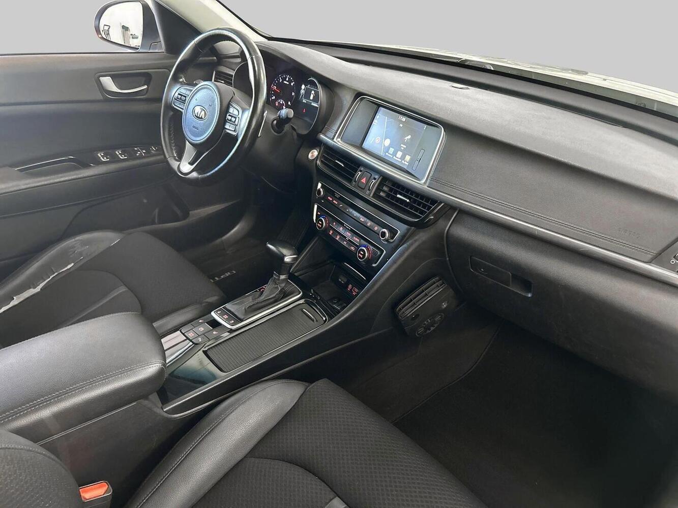 Kia Optima vaihtoauto