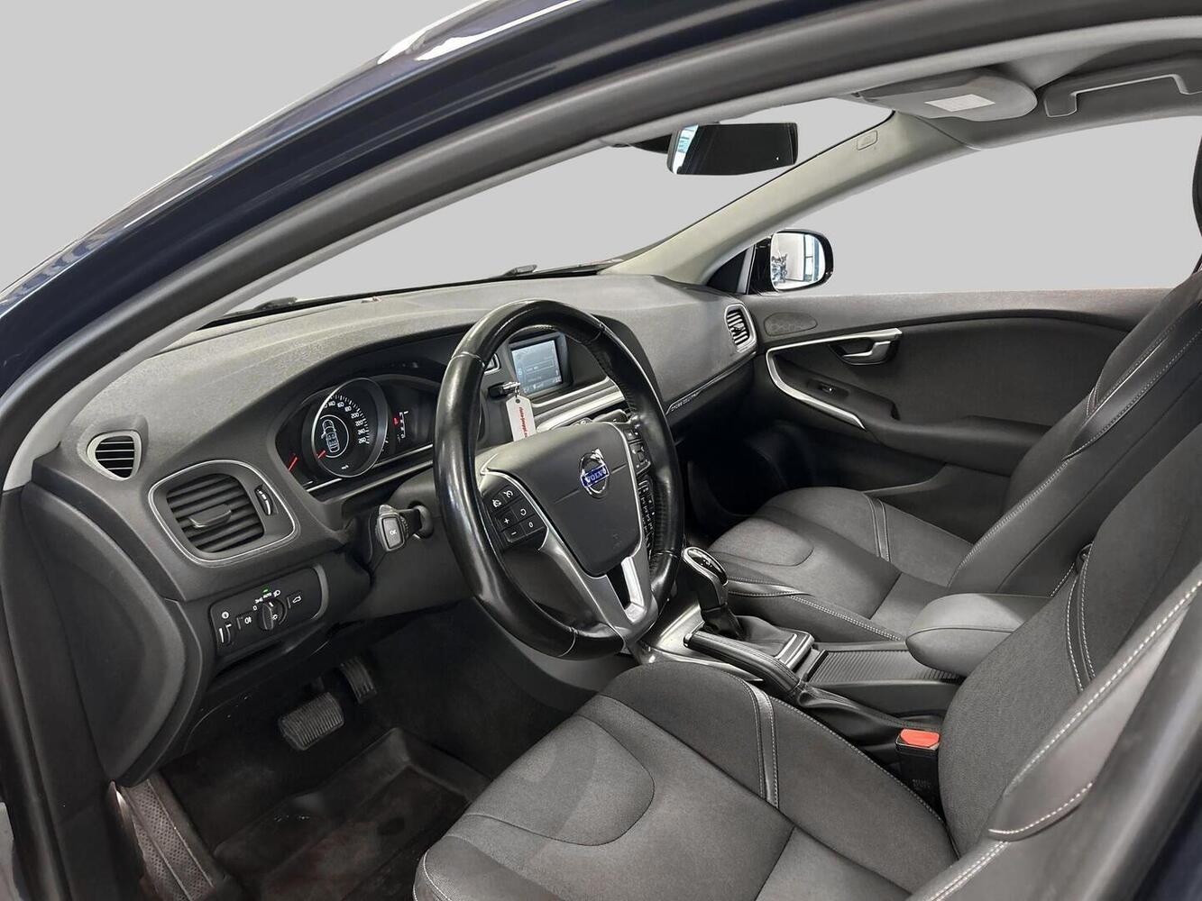 Volvo V40 Cross Country vaihtoauto