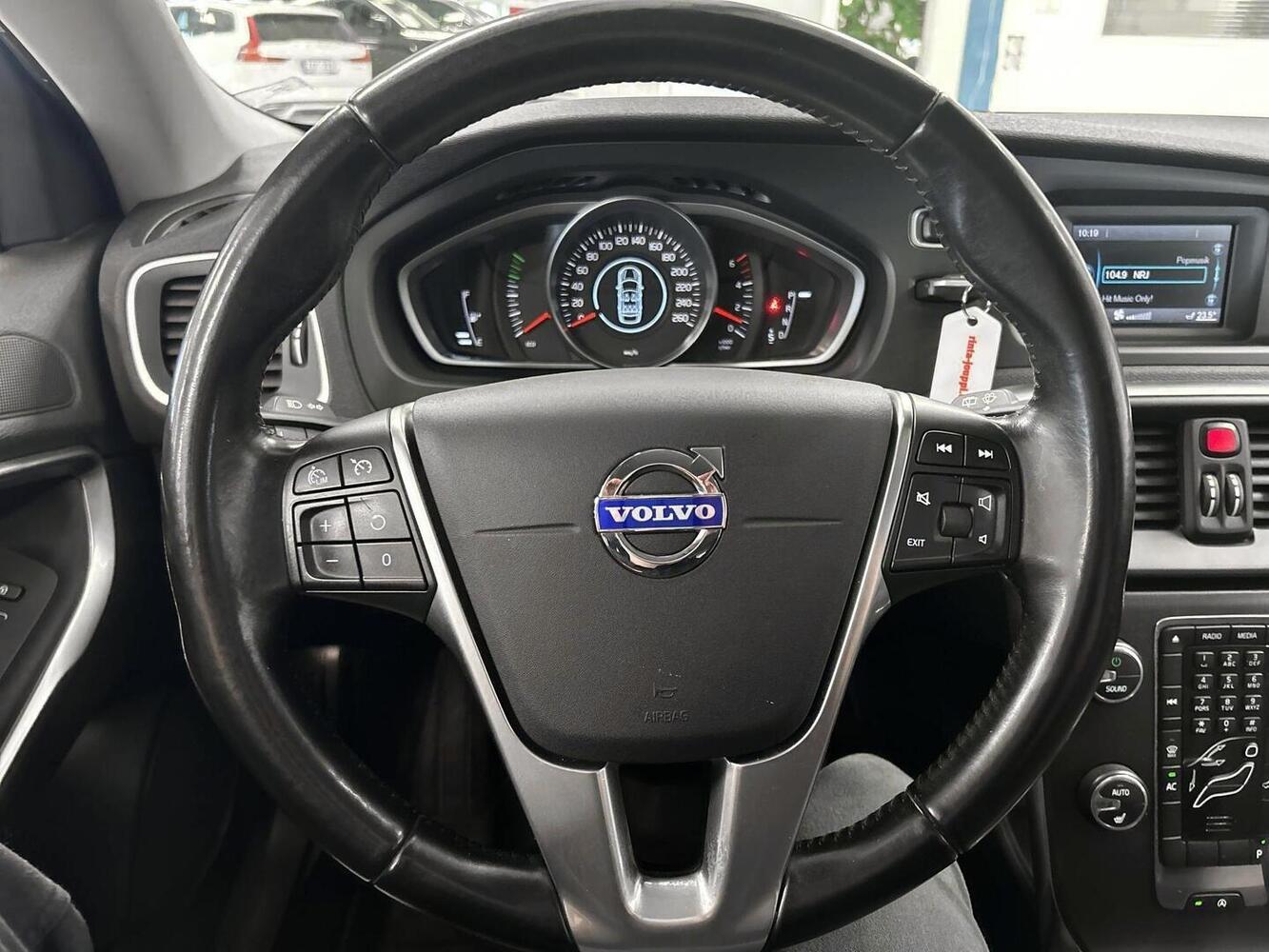 Volvo V40 Cross Country vaihtoauto