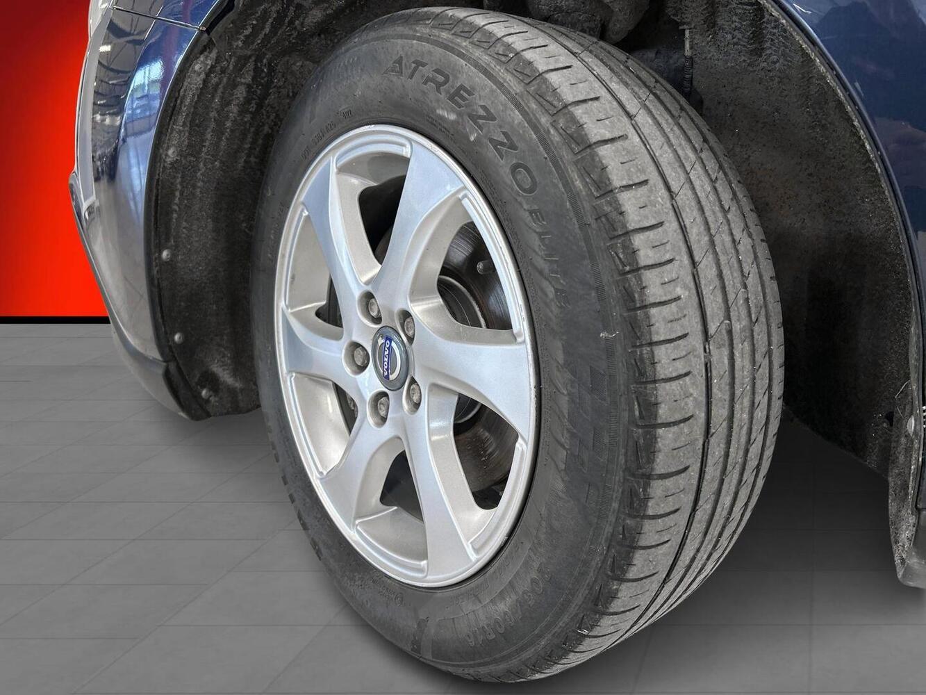 Volvo V40 Cross Country vaihtoauto
