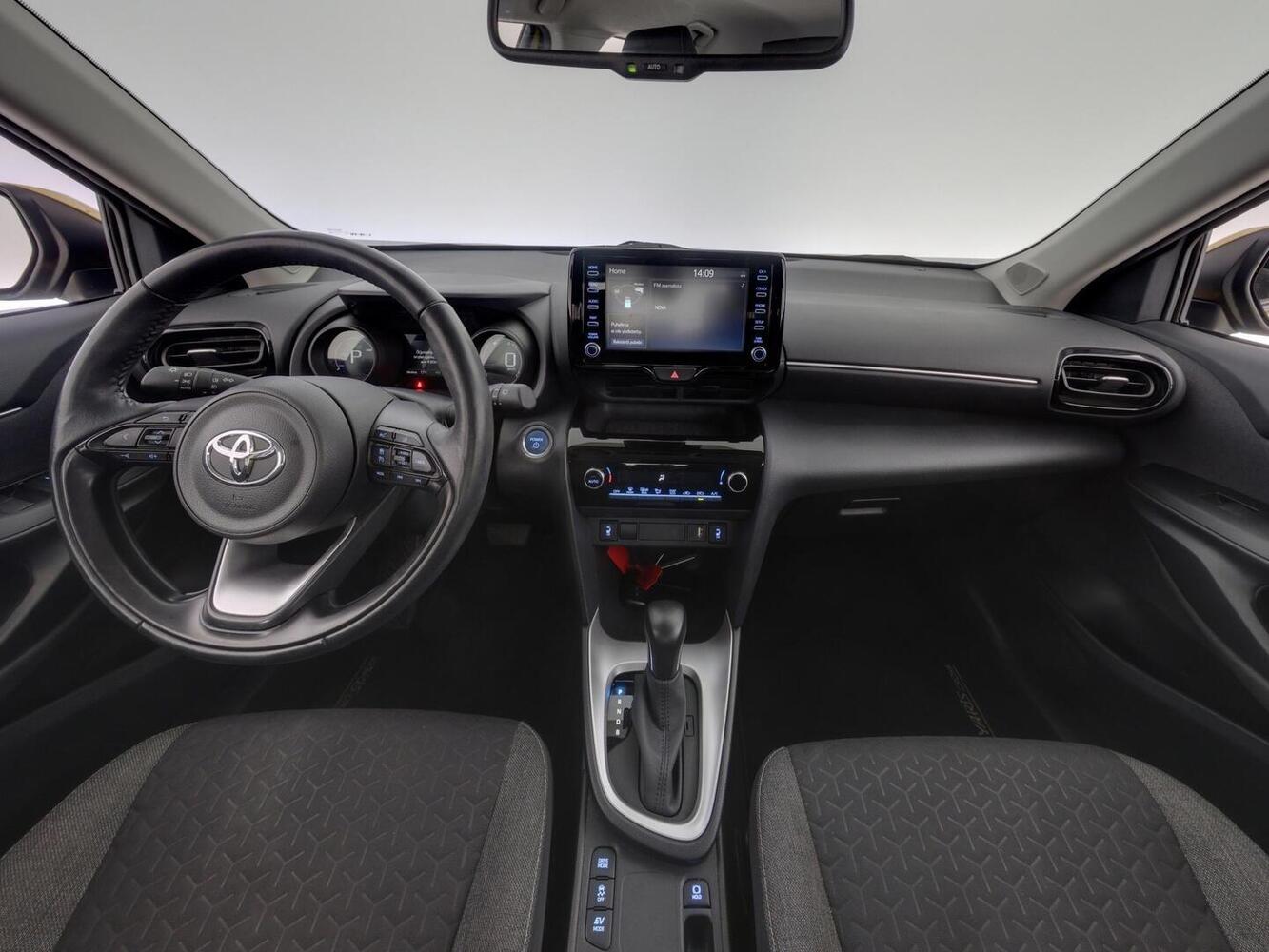 Toyota Yaris Cross vaihtoauto