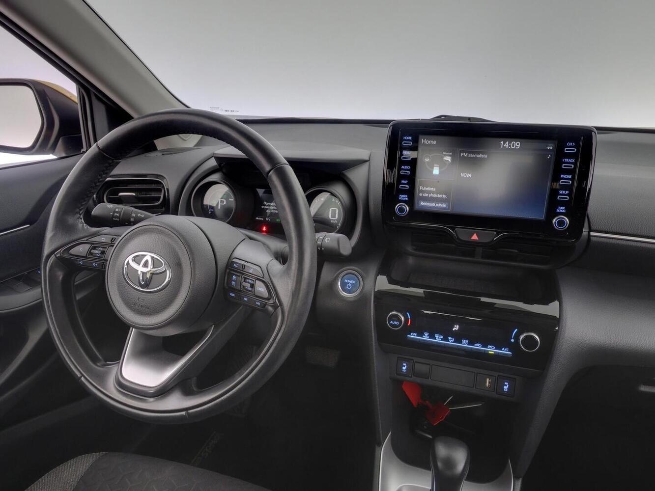 Toyota Yaris Cross vaihtoauto