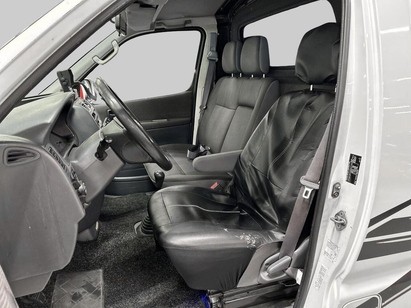 Toyota Hiace vaihtoauto