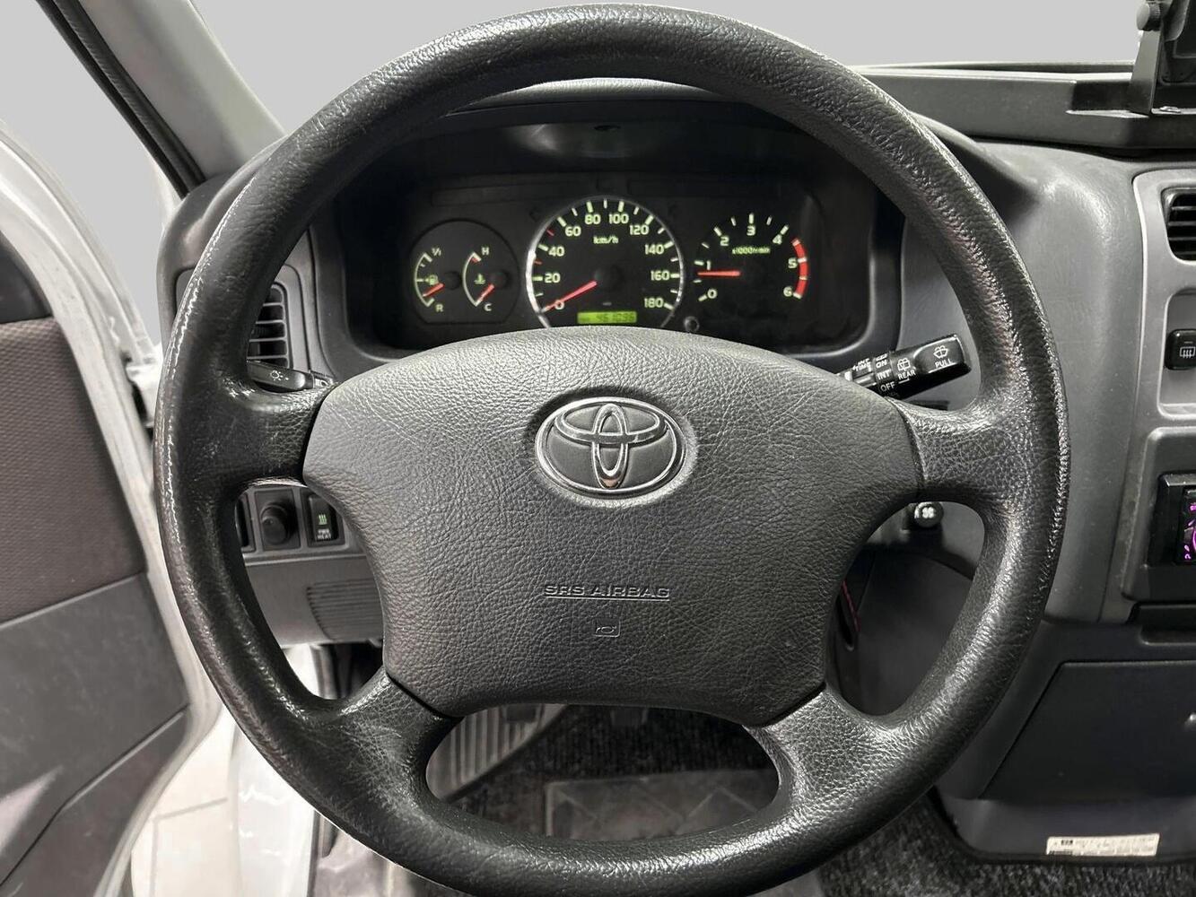 Toyota Hiace vaihtoauto