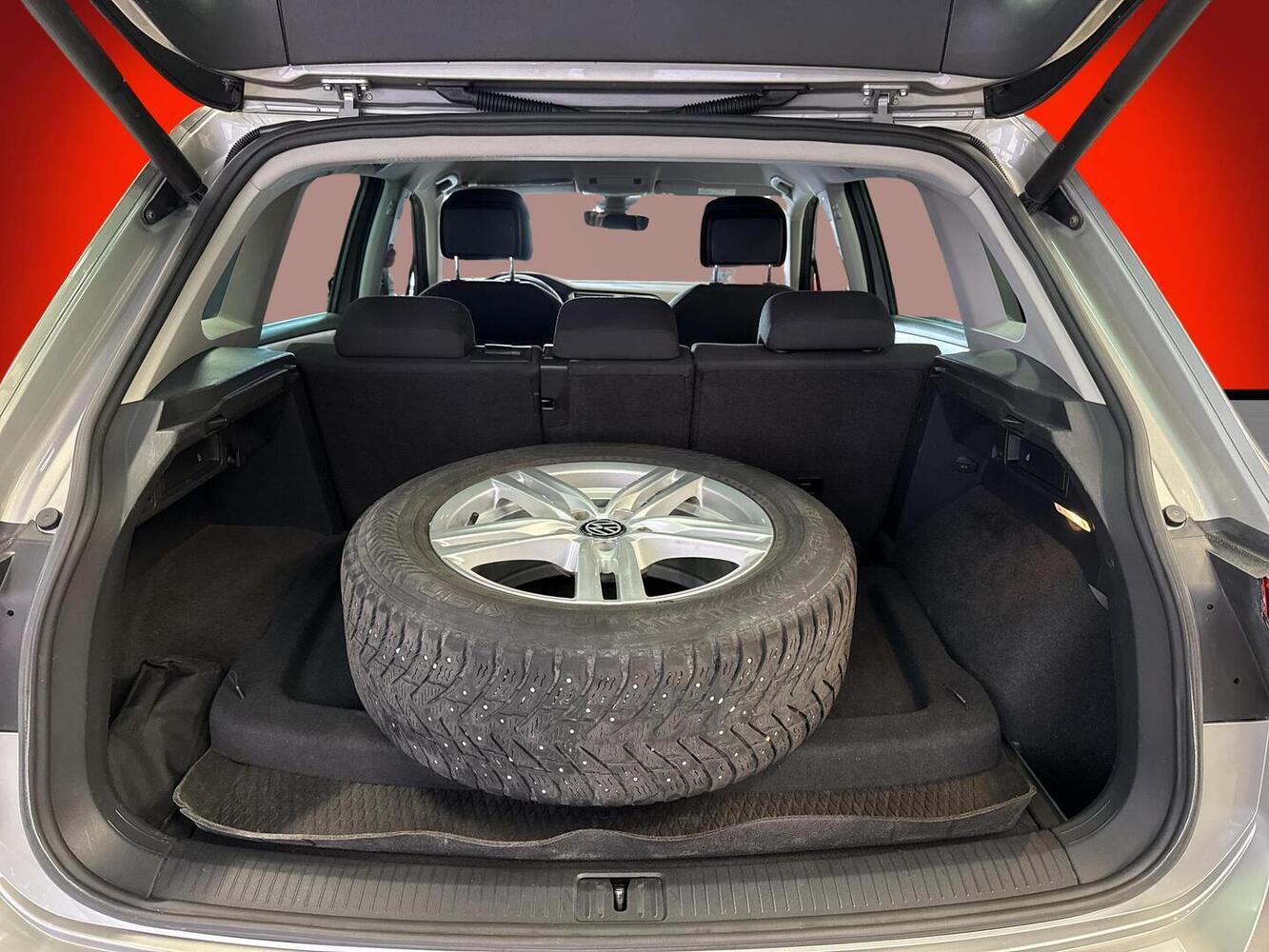 Volkswagen Tiguan vaihtoauto