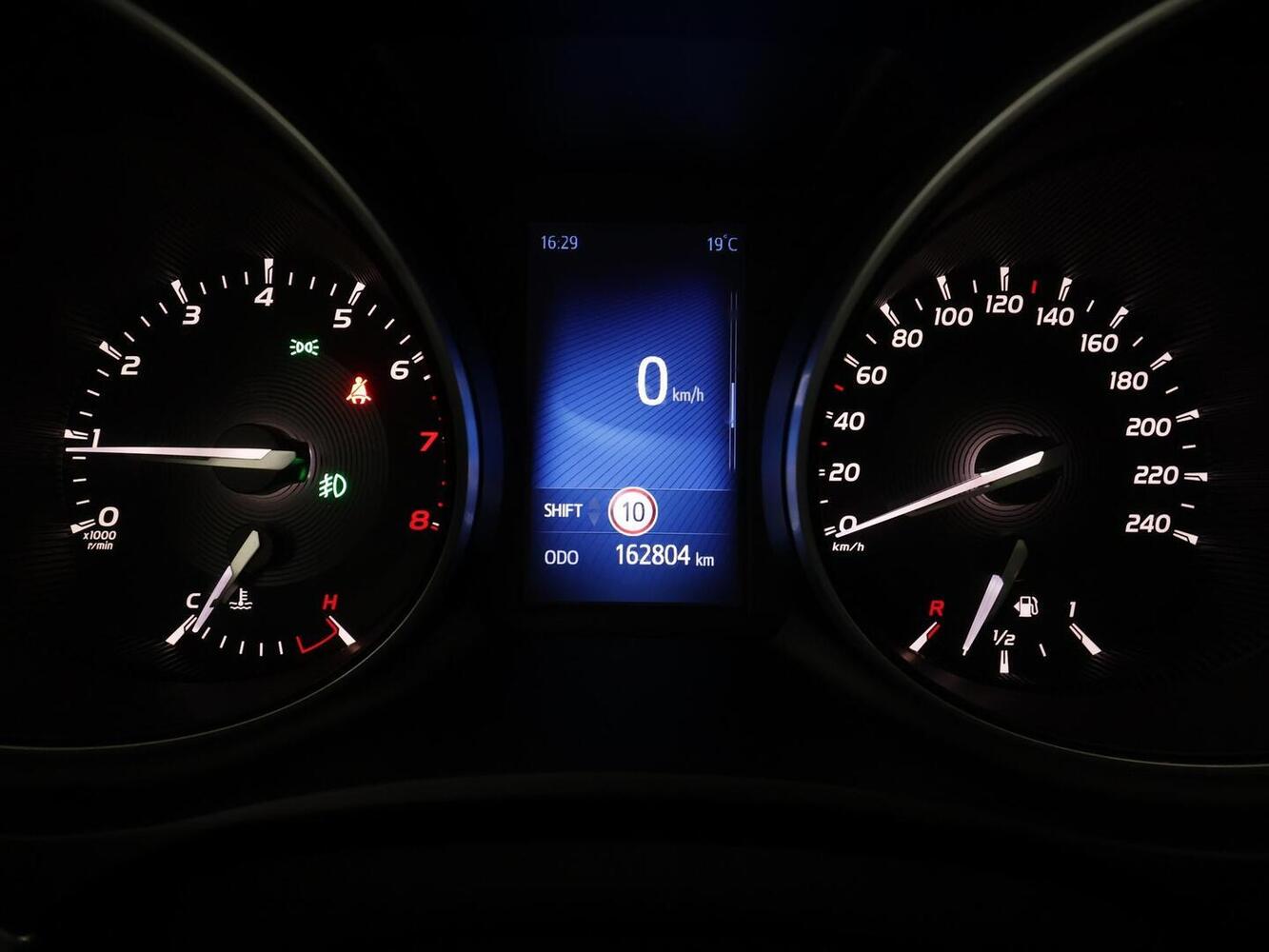 Toyota Avensis vaihtoauto