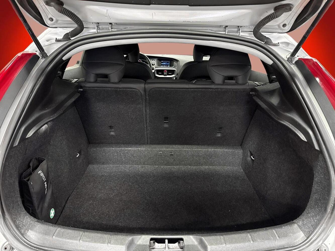 Volvo V40 vaihtoauto