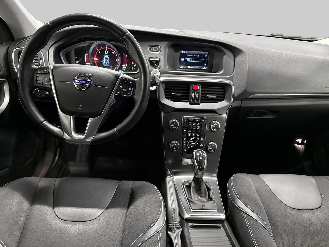 Volvo V40 vaihtoauto