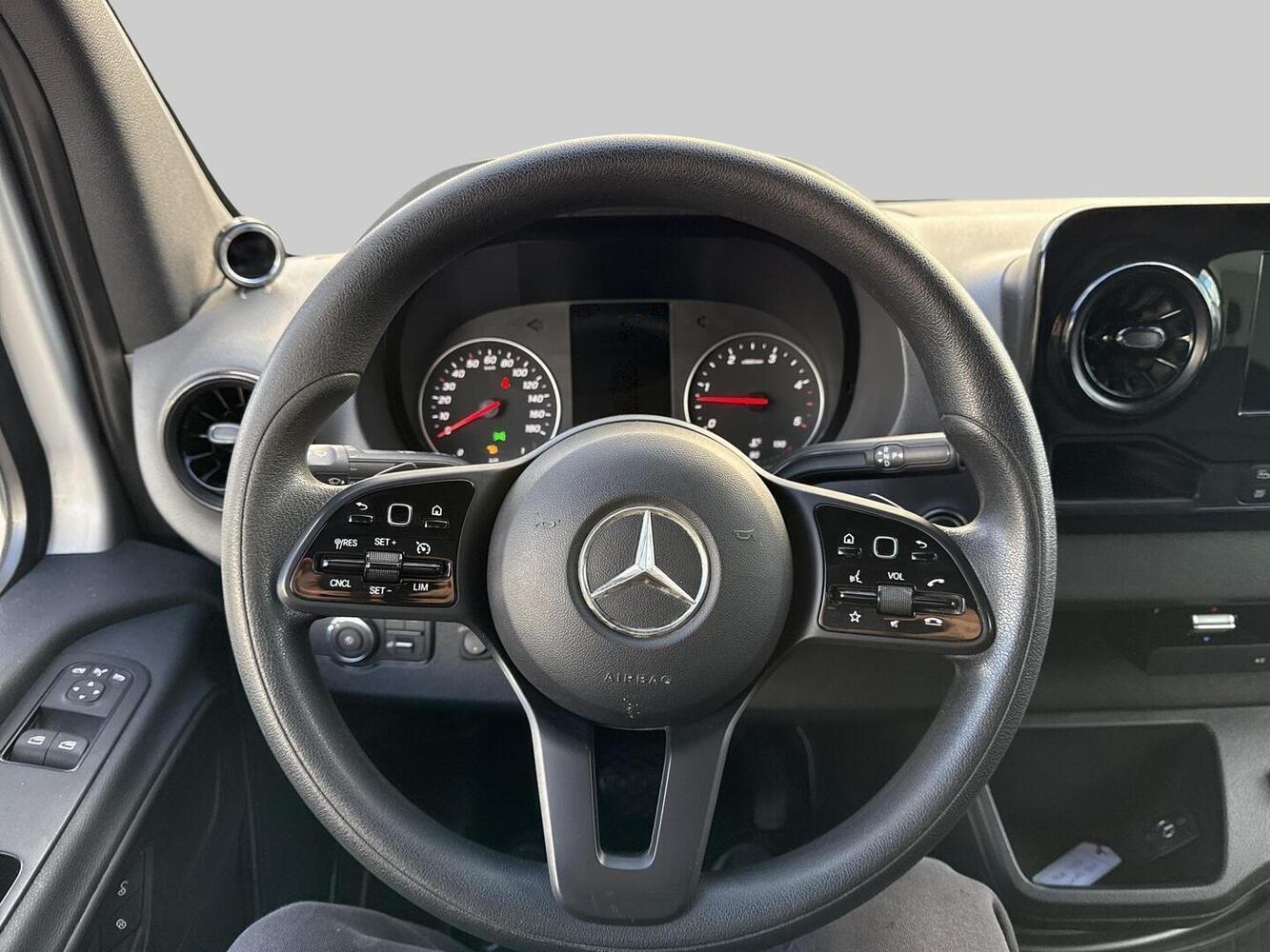 Mercedes-Benz Sprinter vaihtoauto